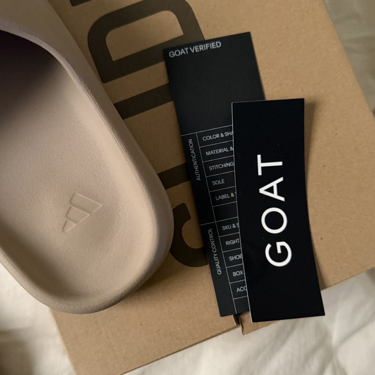 Adidas Yeezy Slides “ PURE “ Size US 9 / EU 42 - 2 Thumbnail