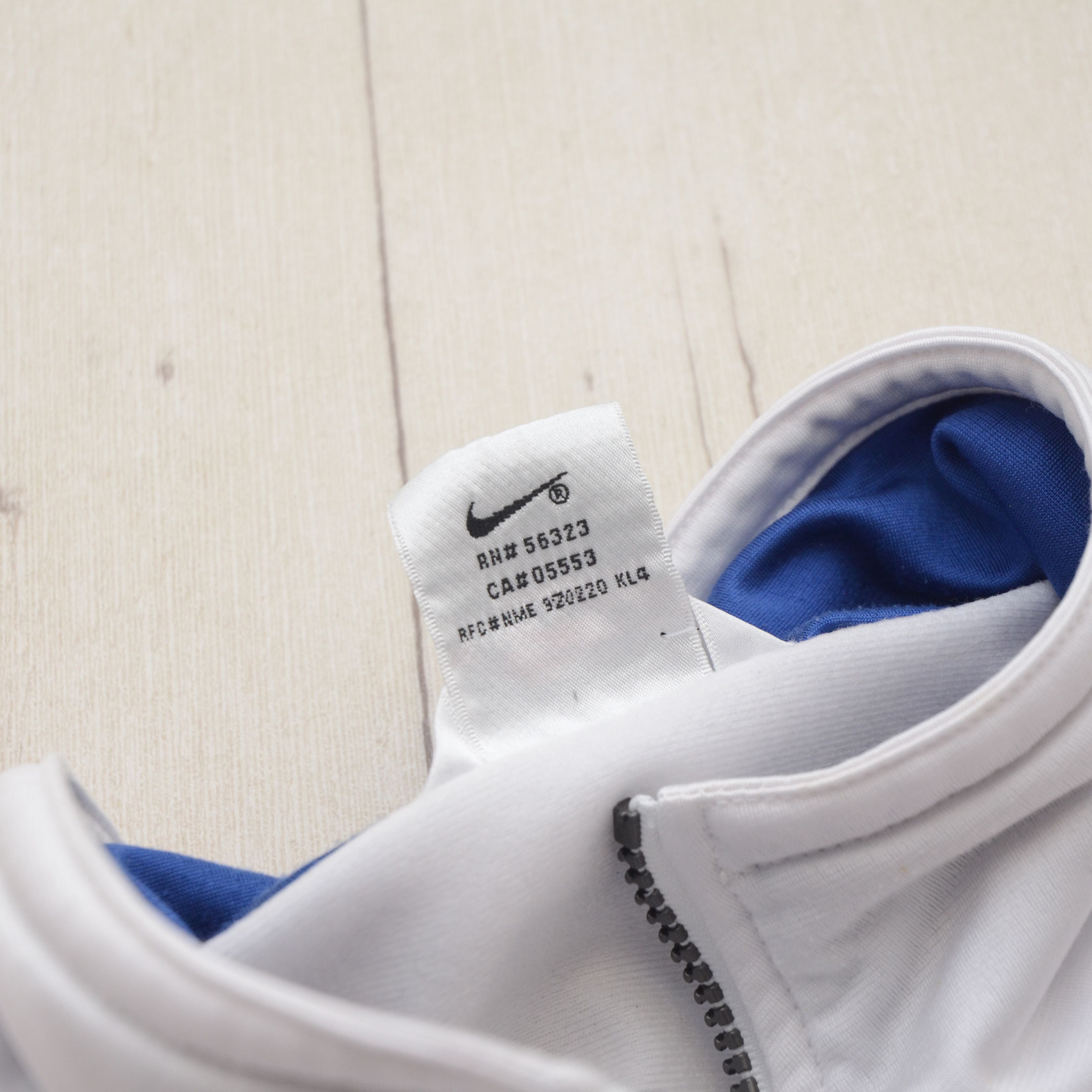 Nike Vintage Nike 90s Y2K Track Jacket XL White Big Logo Retro Size US XL / EU 56 / 4 - 18 Thumbnail