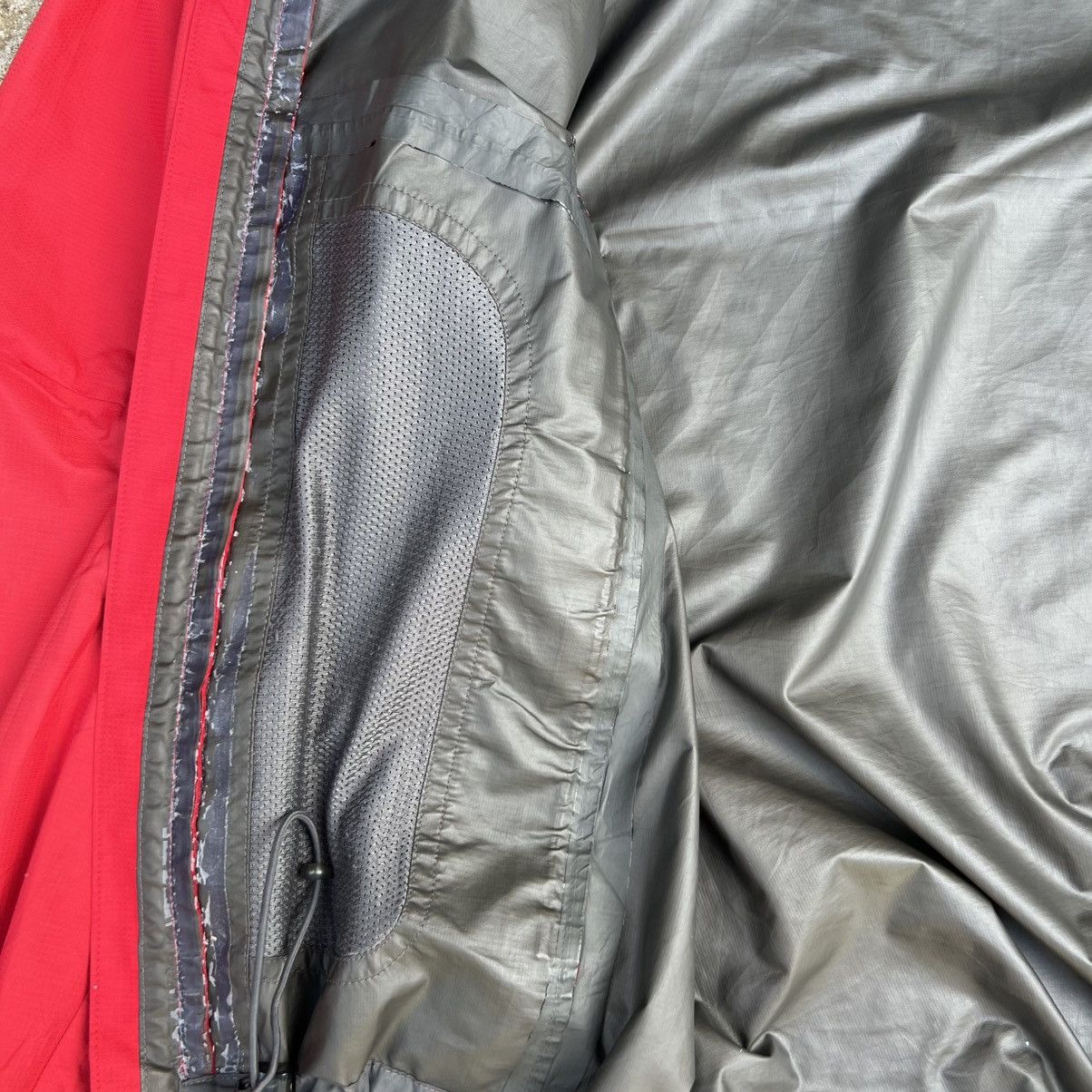 Goretex 00’s Salomon Gore-Tex Paclite Jacket🥷💦 Size US M / EU 48-50 / 2 - 15 Thumbnail