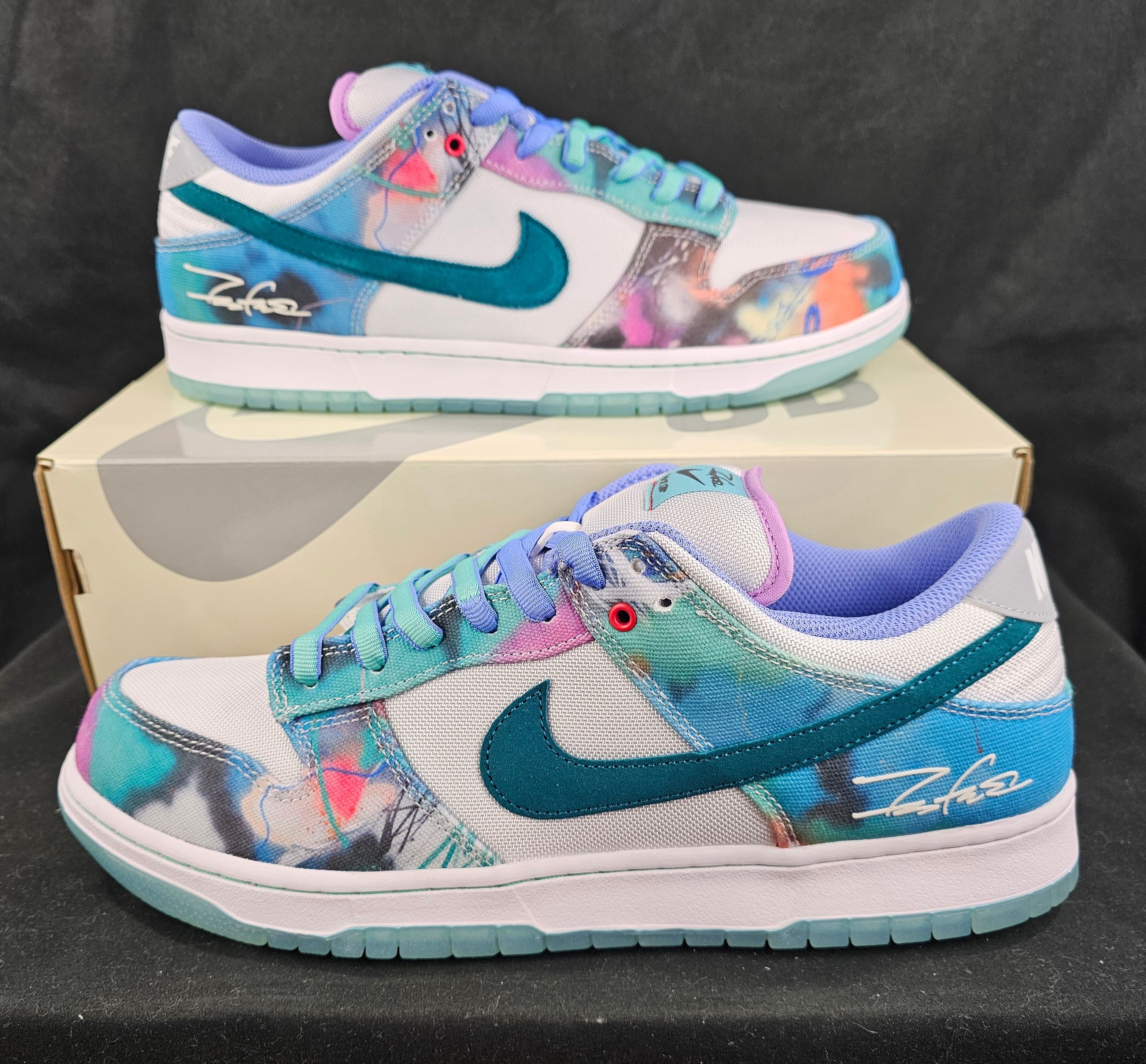 Futura × Nike Nike SB Dunk Low x Futura Laboratories Bleached Aqua NEW Size US 13 / EU 46 - 2 Thumbnail