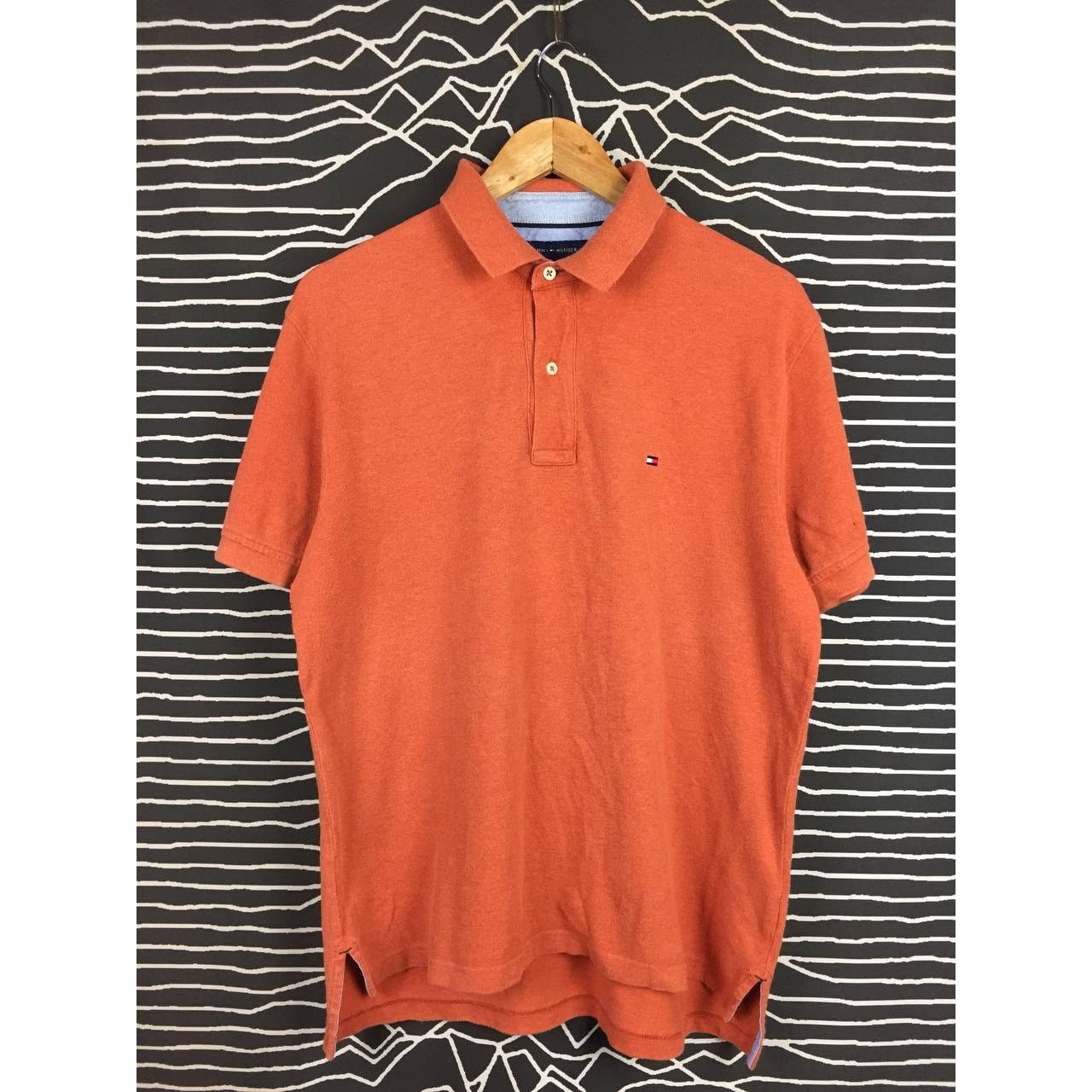 Tommy Hilfiger × Vintage Tommy Hilfiger Embroidered Logo Casual Mesh Polo Tee Size US M / EU 48-50 / 2 - 1 Thumbnail