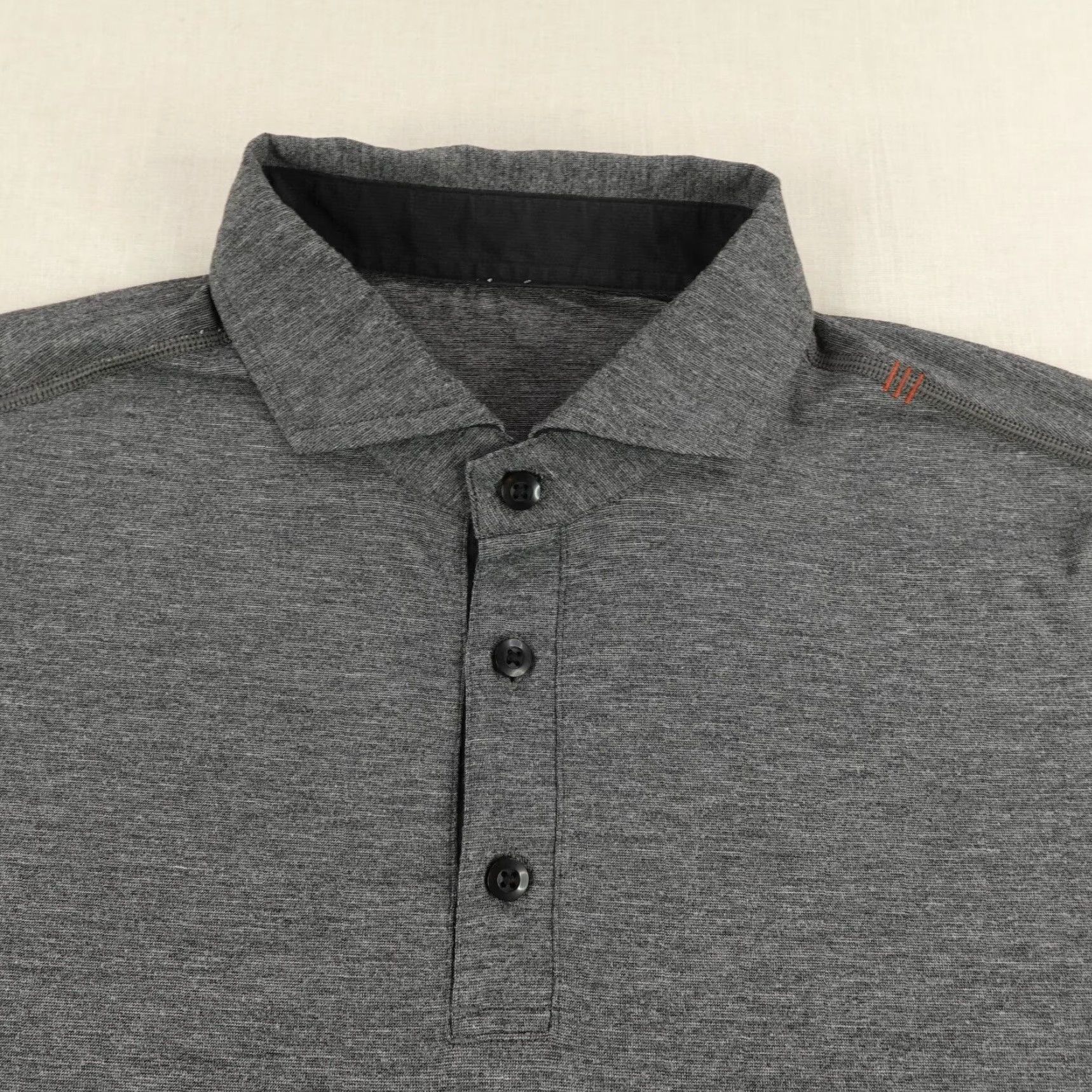 Lululemon Lululemon Polo Shirt Mens Large Gray Evolution Performance Golf Shirt Size US L / EU 52-54 / 3 - 2 Thumbnail