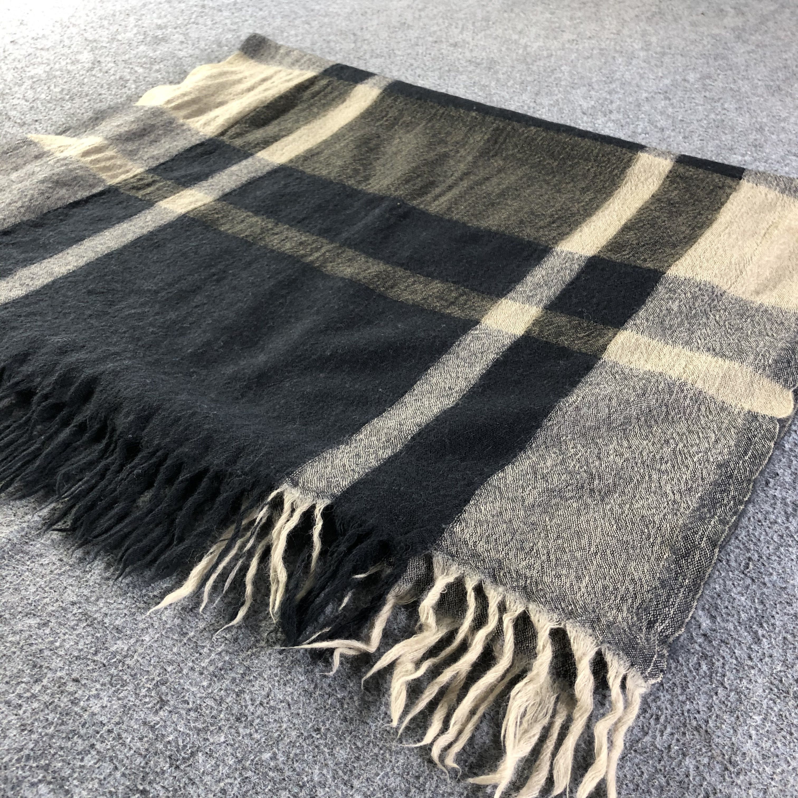 Banana Republic Banana Republic Scarf / Muffler / Neckwear P632 Size ONE SIZE - 3 Thumbnail