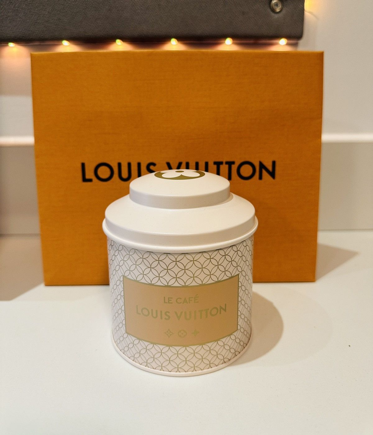 Louis Vuitton Louis Vuitton Tea (LV the Place) | Grailed