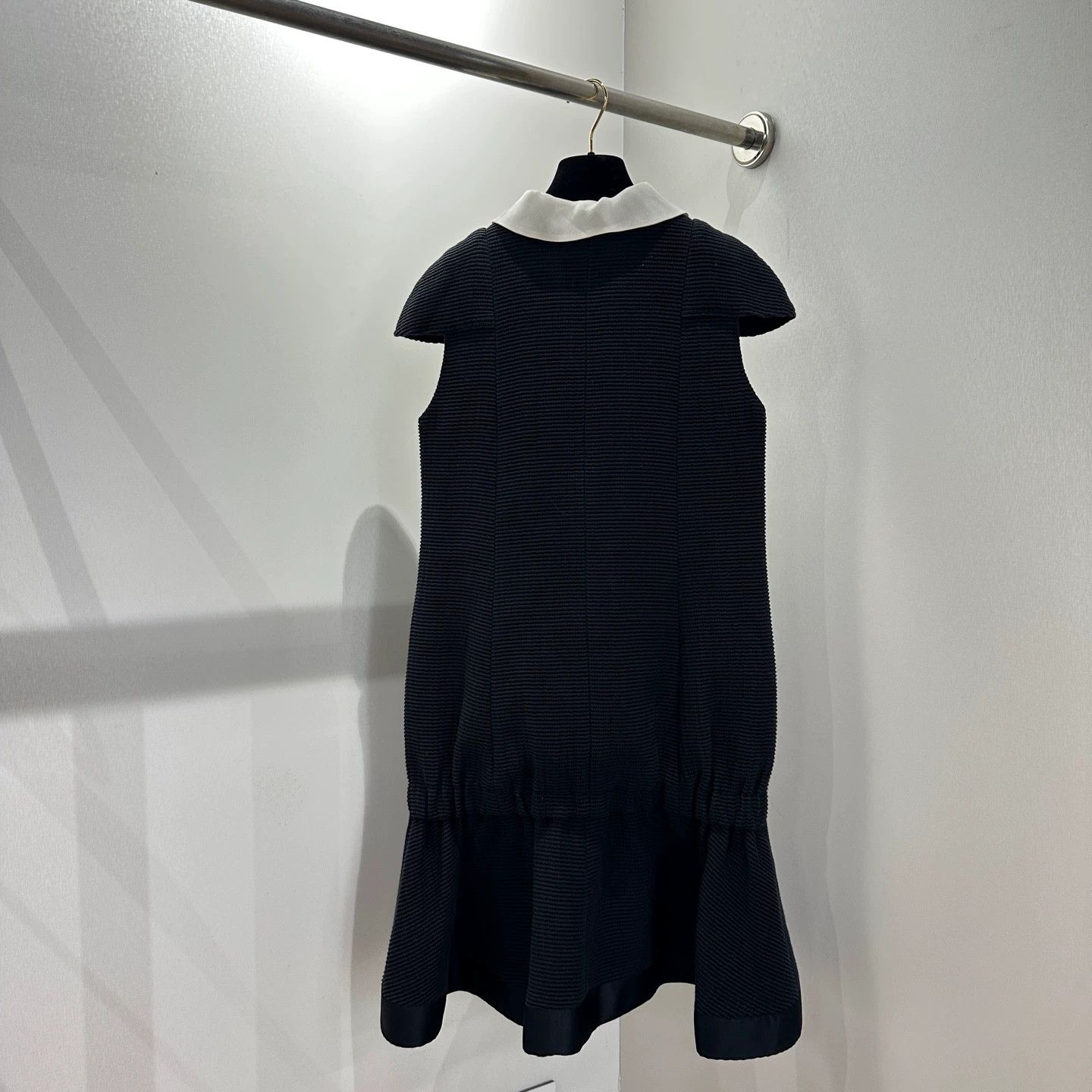 Chanel CHANEL may138 bow sleeveless dress 38 Size S / US 4 / IT 40 - 2 Thumbnail