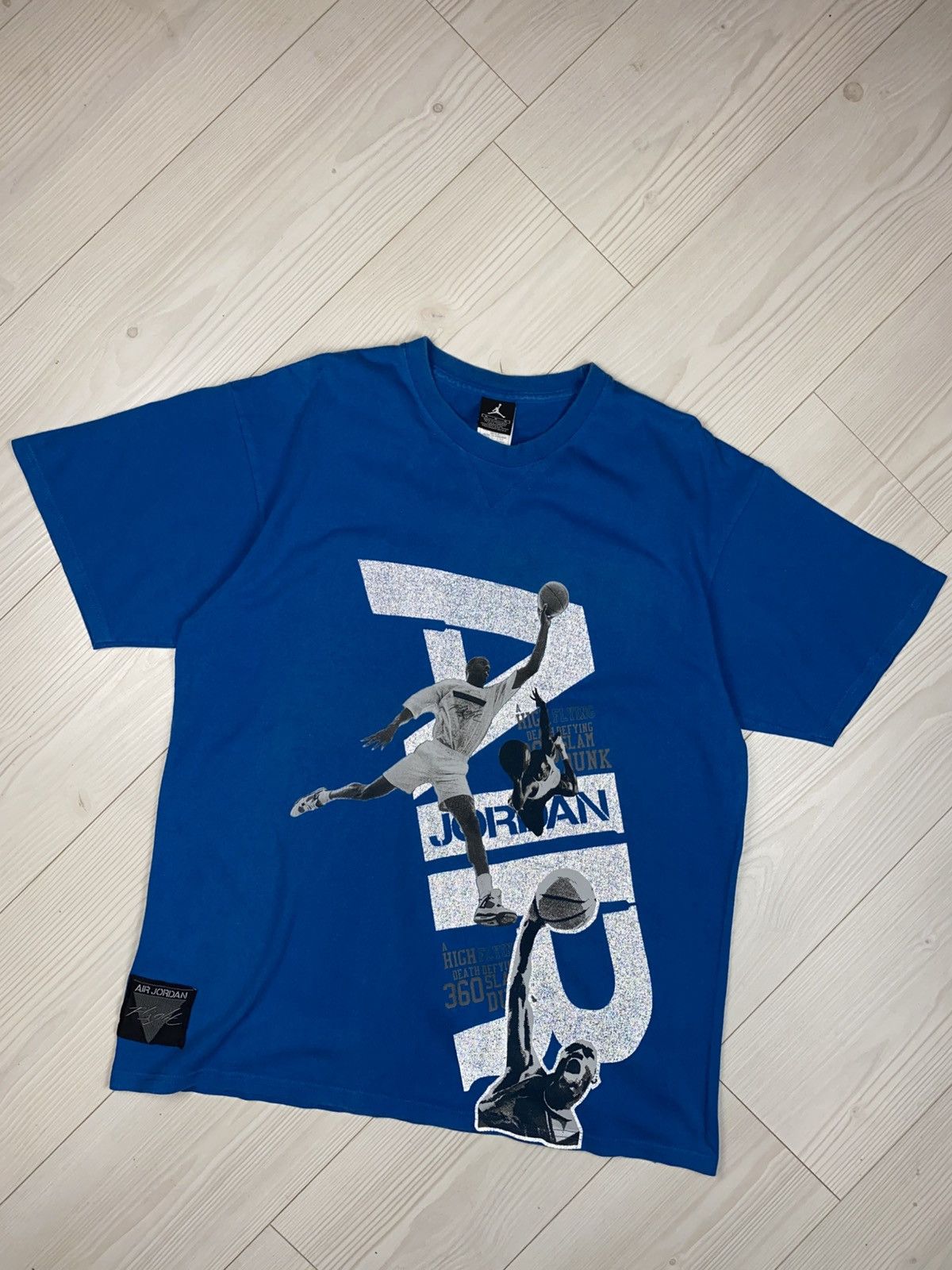 Jordan Brand RARE Air Jordan flight vintage reflective t-shirt Size US M / EU 48-50 / 2 - 1 Thumbnail