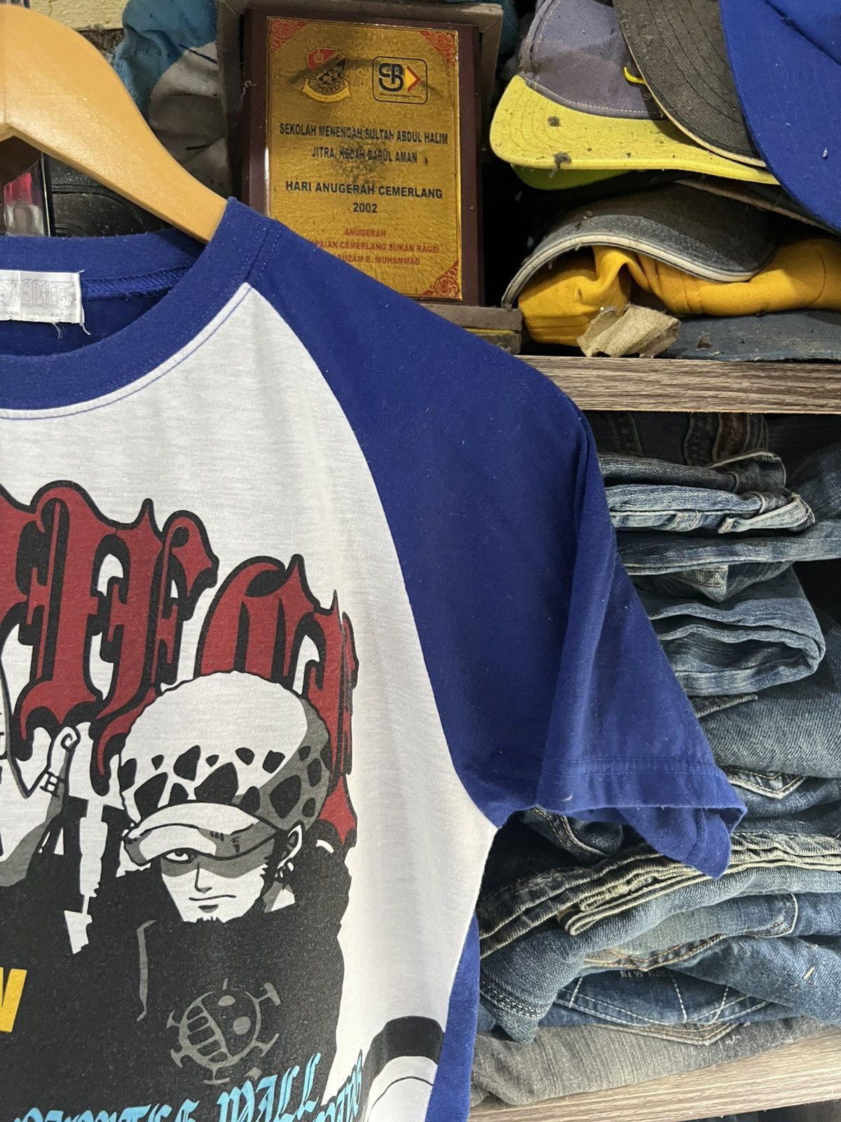 One Piece 🔥Rare One Piece Dead Pirates of Heart Raglan Tee Size US S / EU 44-46 / 1 - 5 Thumbnail