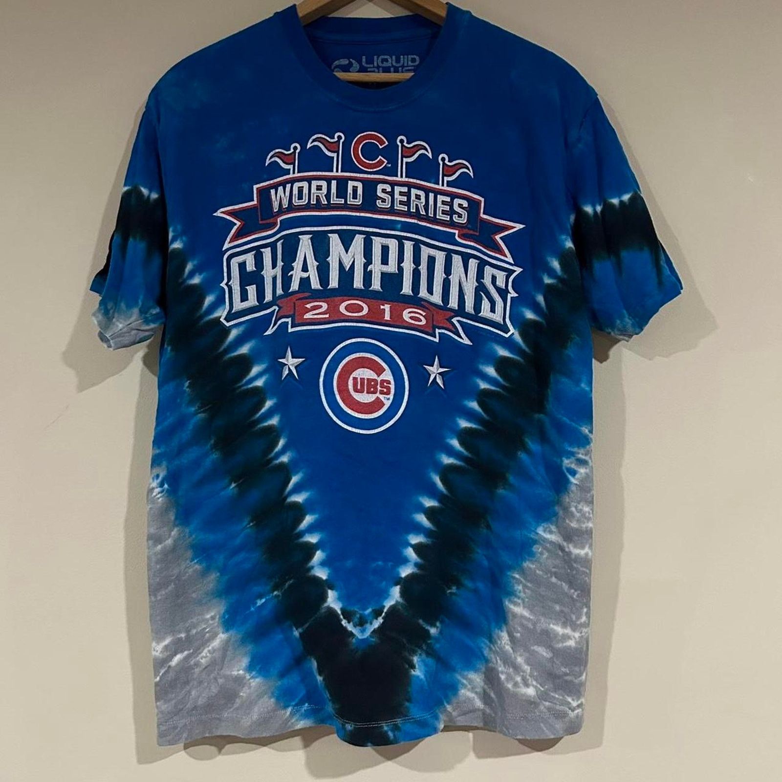 Liquid Blue 2016 Chicago Cubs World Series Champions Tee Shirt Size US M / EU 48-50 / 2 - 1 Thumbnail
