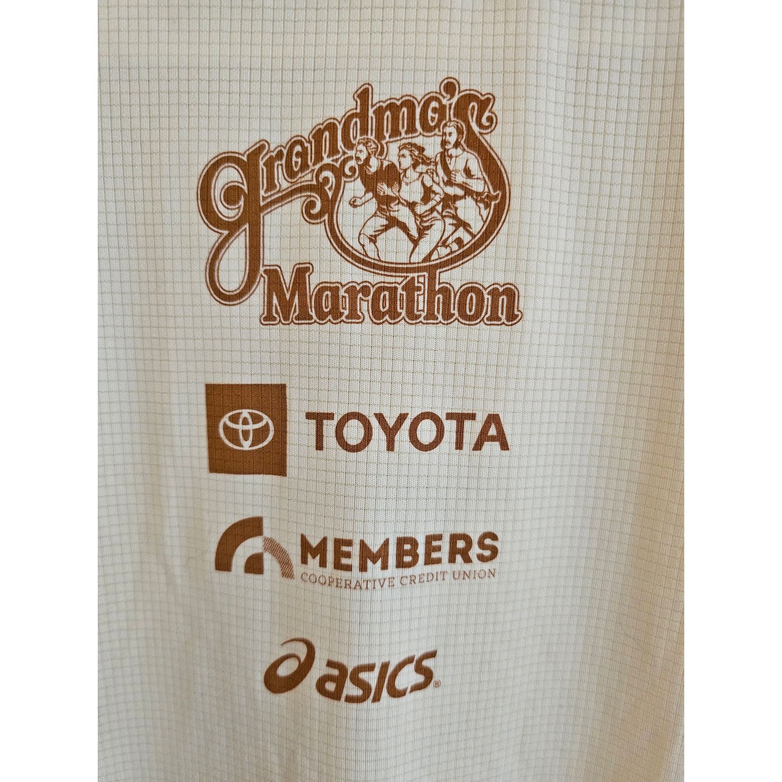 Other Garry Bjorklund Half Marathon Finisher L T-Shirt - Grandmas Size L / US 10 / IT 46 - 5 Thumbnail