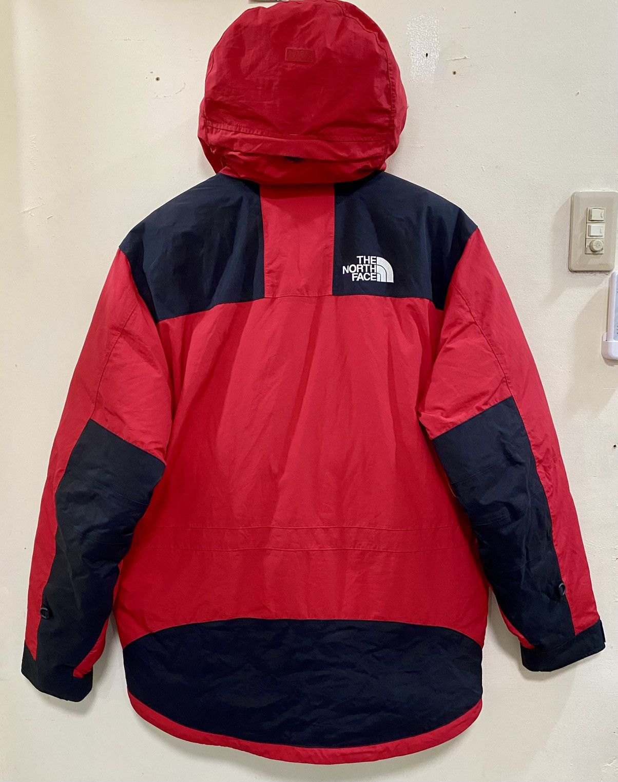 The North Face TNF mountain down hyvent Size US M / EU 48-50 / 2 - 2 Thumbnail