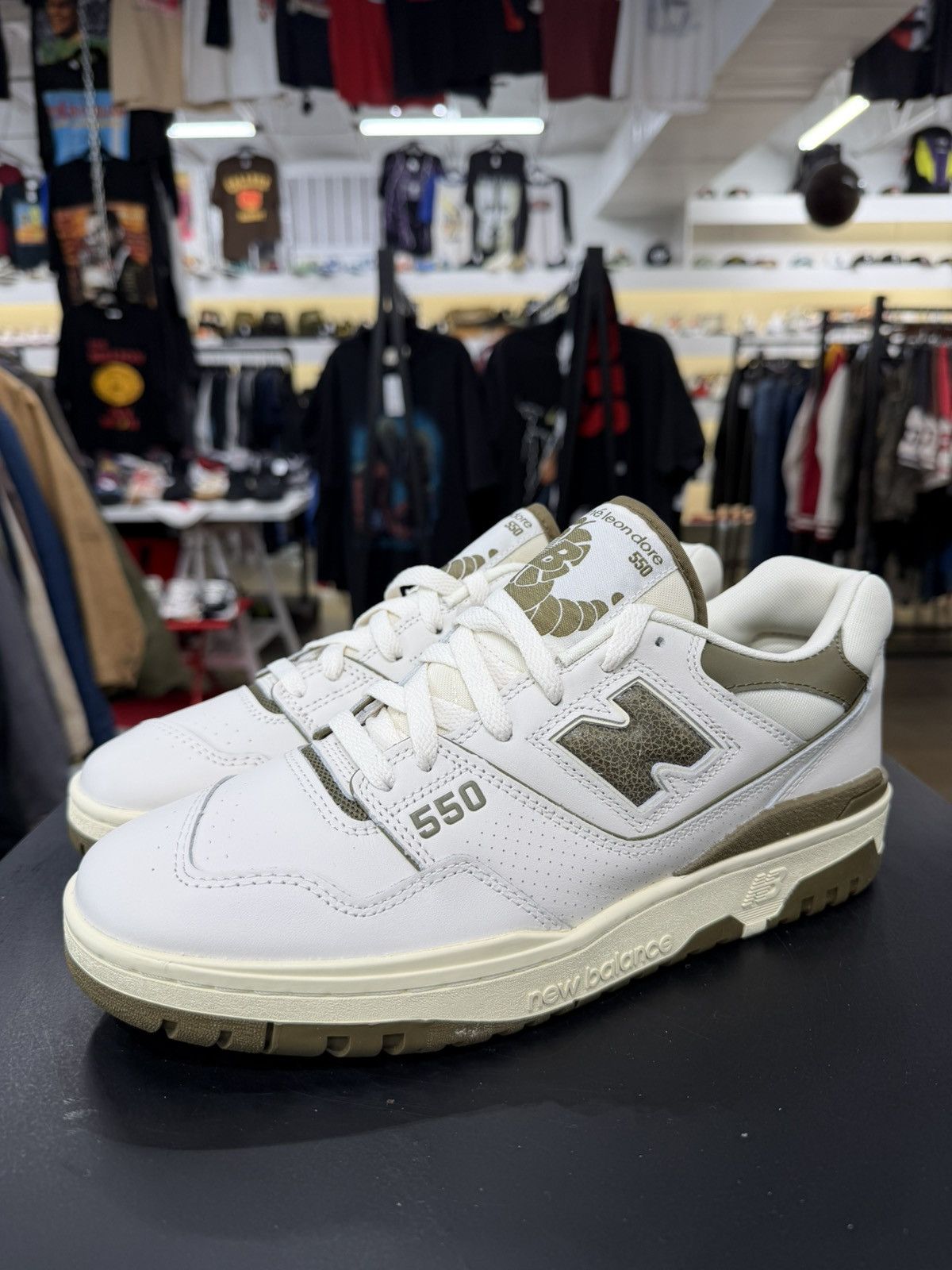 New Balance New Balance 550 Aime Leon Dore Olive Size 10 (2022) Size US 10 / EU 43 - 1 Thumbnail
