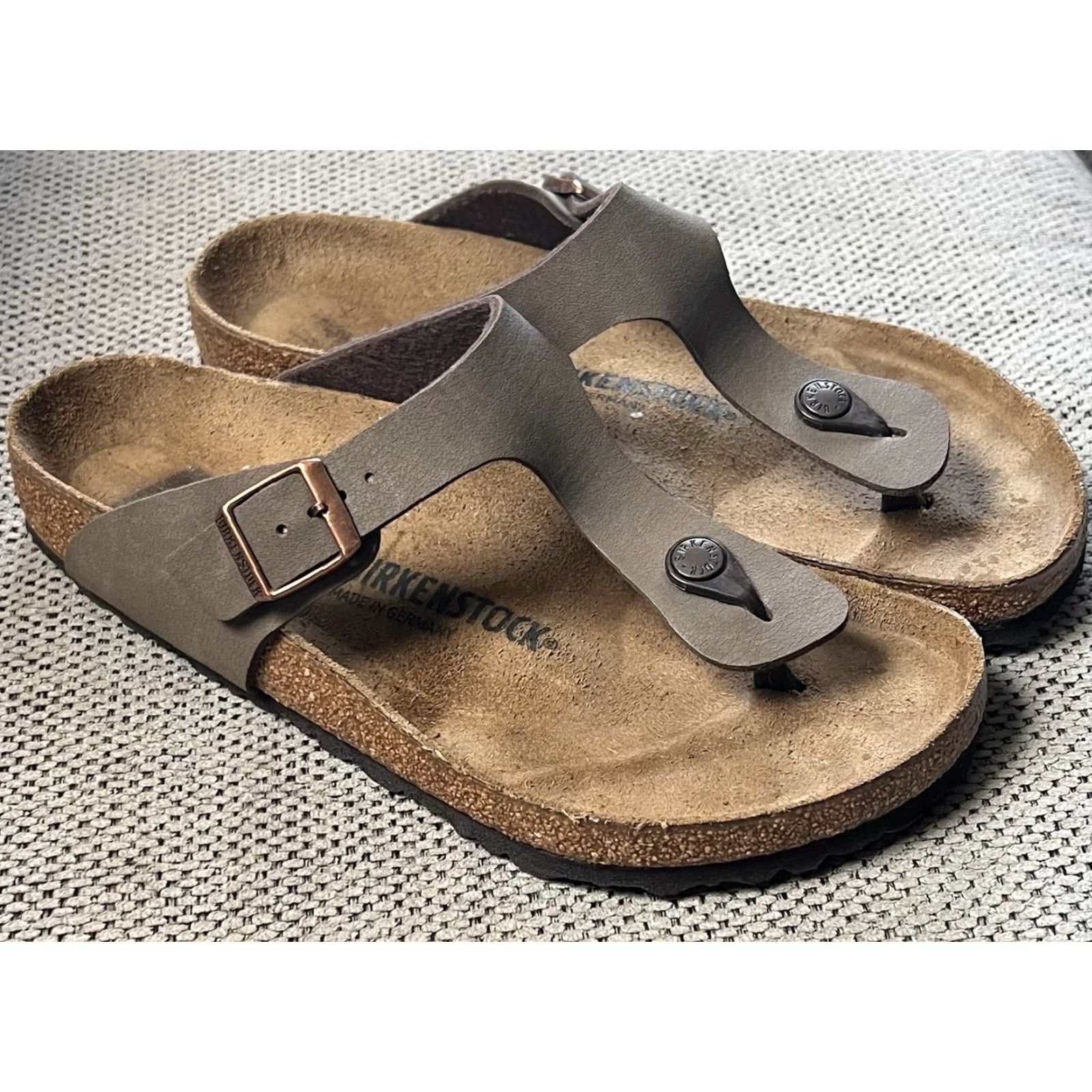 Birkenstock Birkenstock Gizeh Birko-Flor Nubuck Brown Sandal 41 8 Mens Womens Slip On Buckle Casual Summer Leather Nubuck Size ONE SIZE - 2 Thumbnail