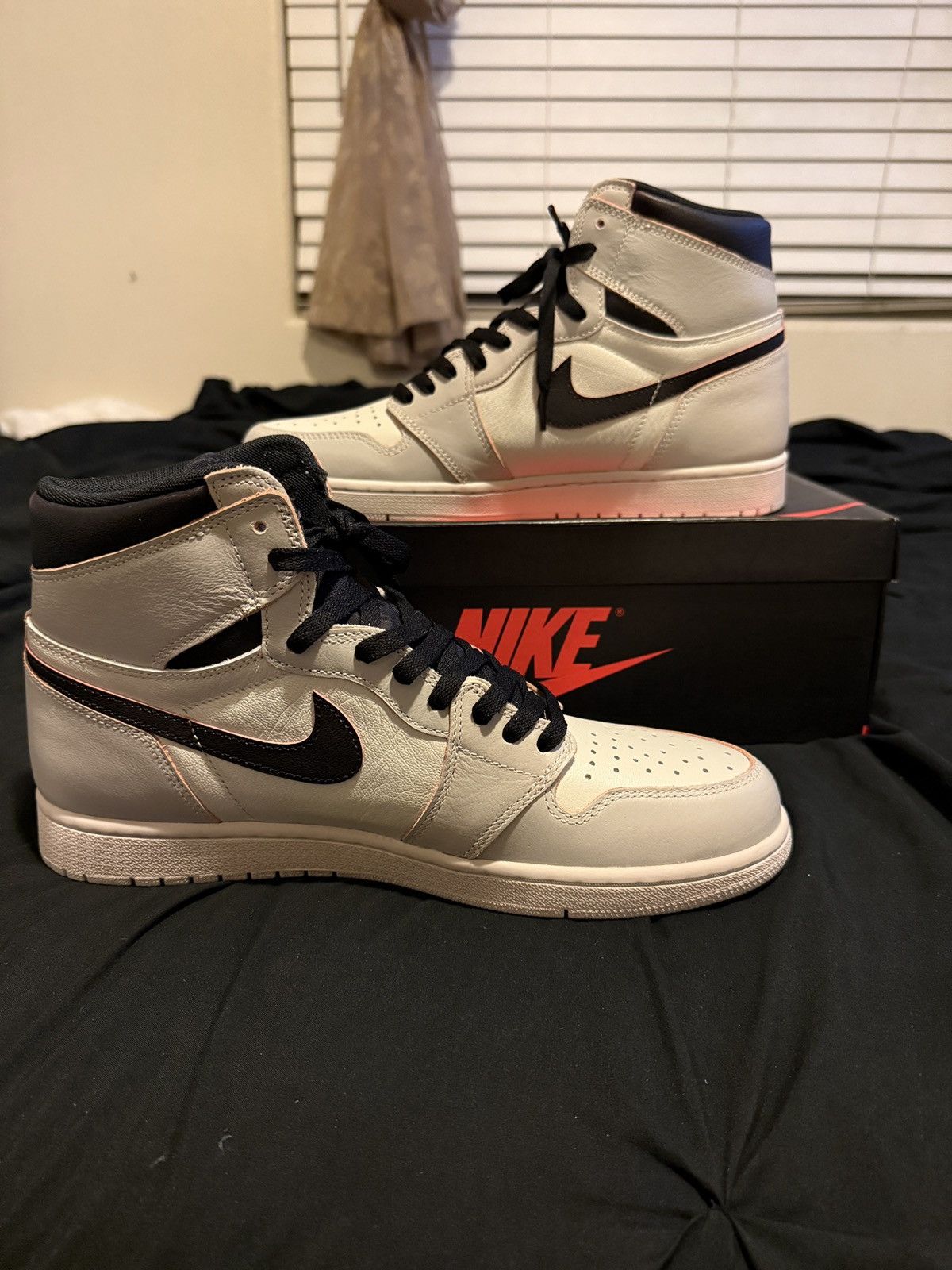 Jordan Brand 2020 Air Jordan 1 Retro High SB 'NYC to Paris' Size US 11.5 / EU 44-45 - 5 Thumbnail