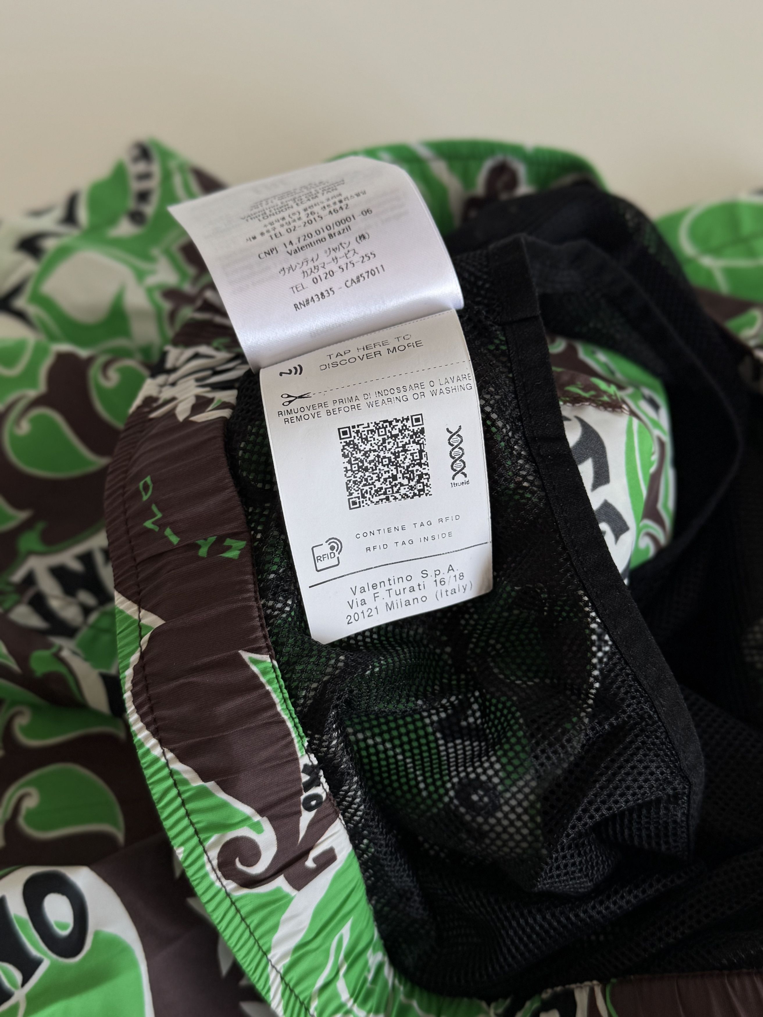 Valentino Valentino Shorts | size 52 Size US 36 / EU 52 - 9 Thumbnail