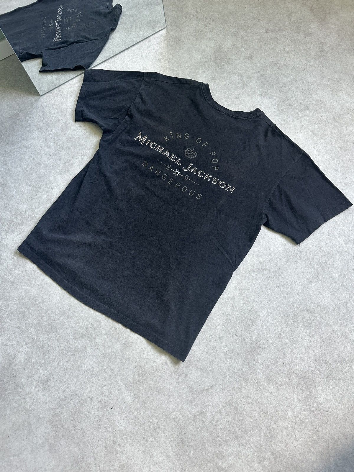 Band Tees Vintage 1992 OG Michael Jackson king of pop Dangerous tour Size US XL / EU 56 / 4 - 2 Thumbnail