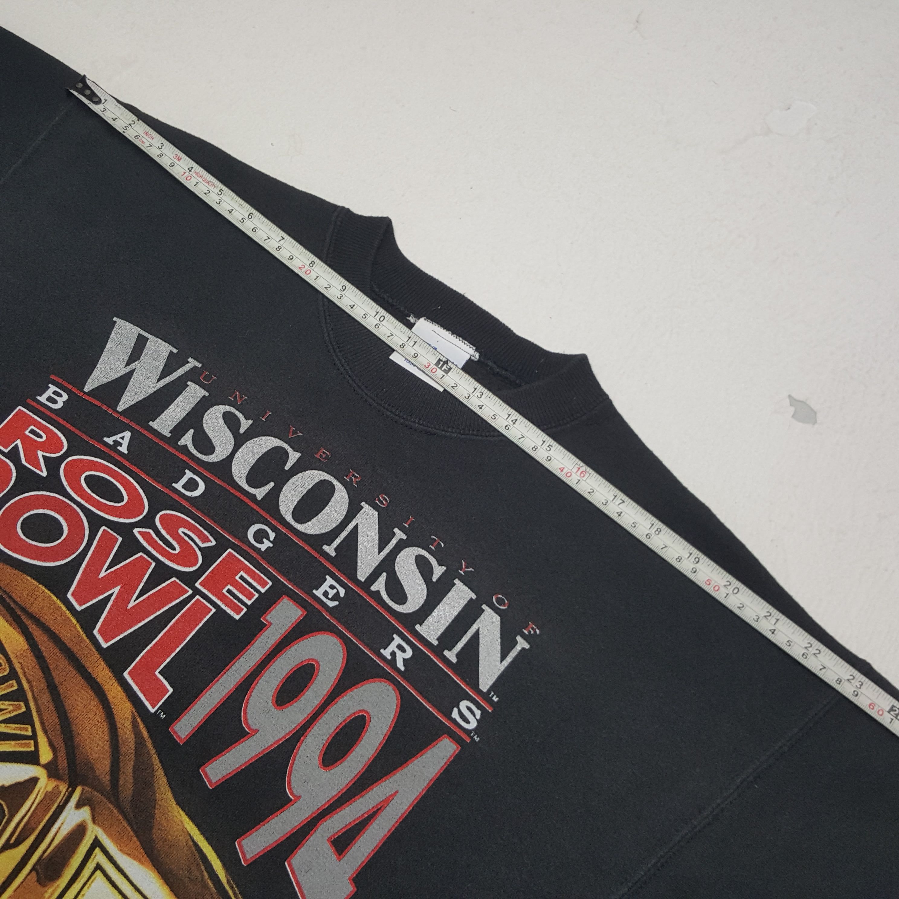 Salem Sportswear × Vintage Vintage University Of Wisconsin American Sports Sweatshirt Size US M / EU 48-50 / 2 - 5 Thumbnail