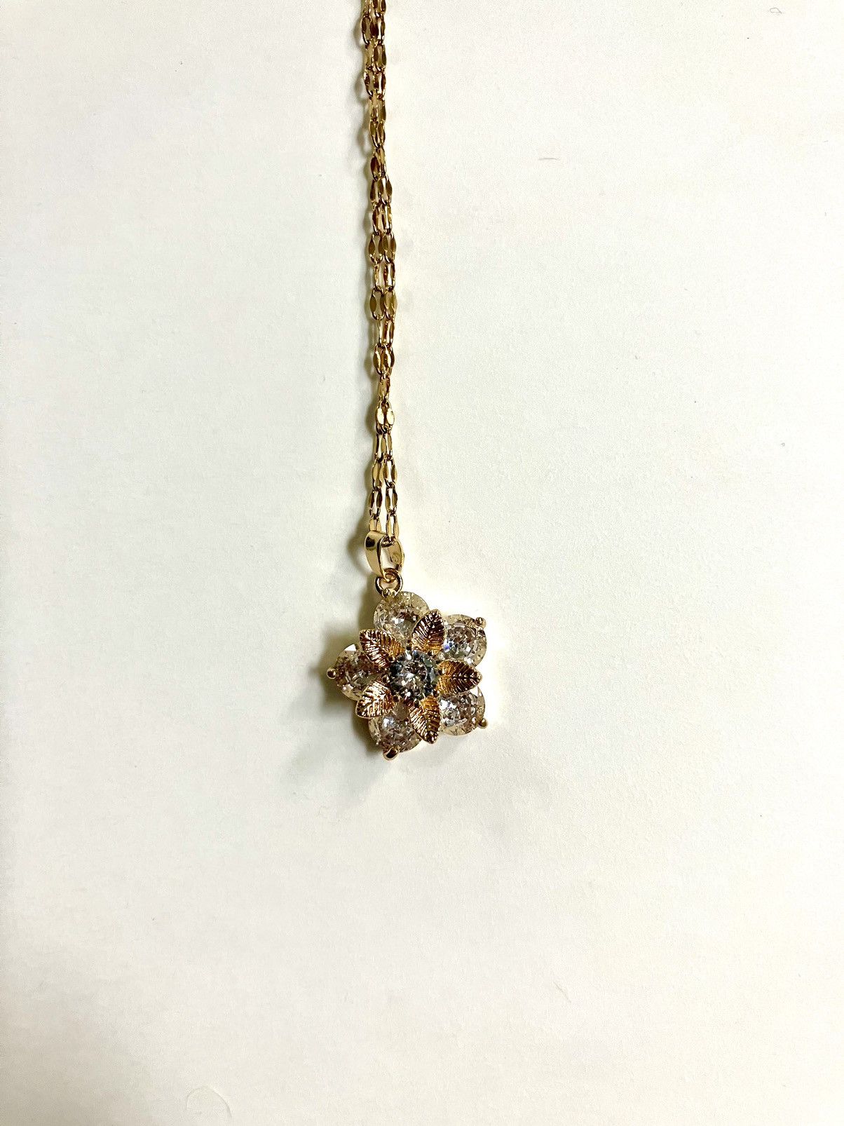 Handmade Gold Jeweled Flower Pendant Necklace - White Size ONE SIZE - 1 Thumbnail