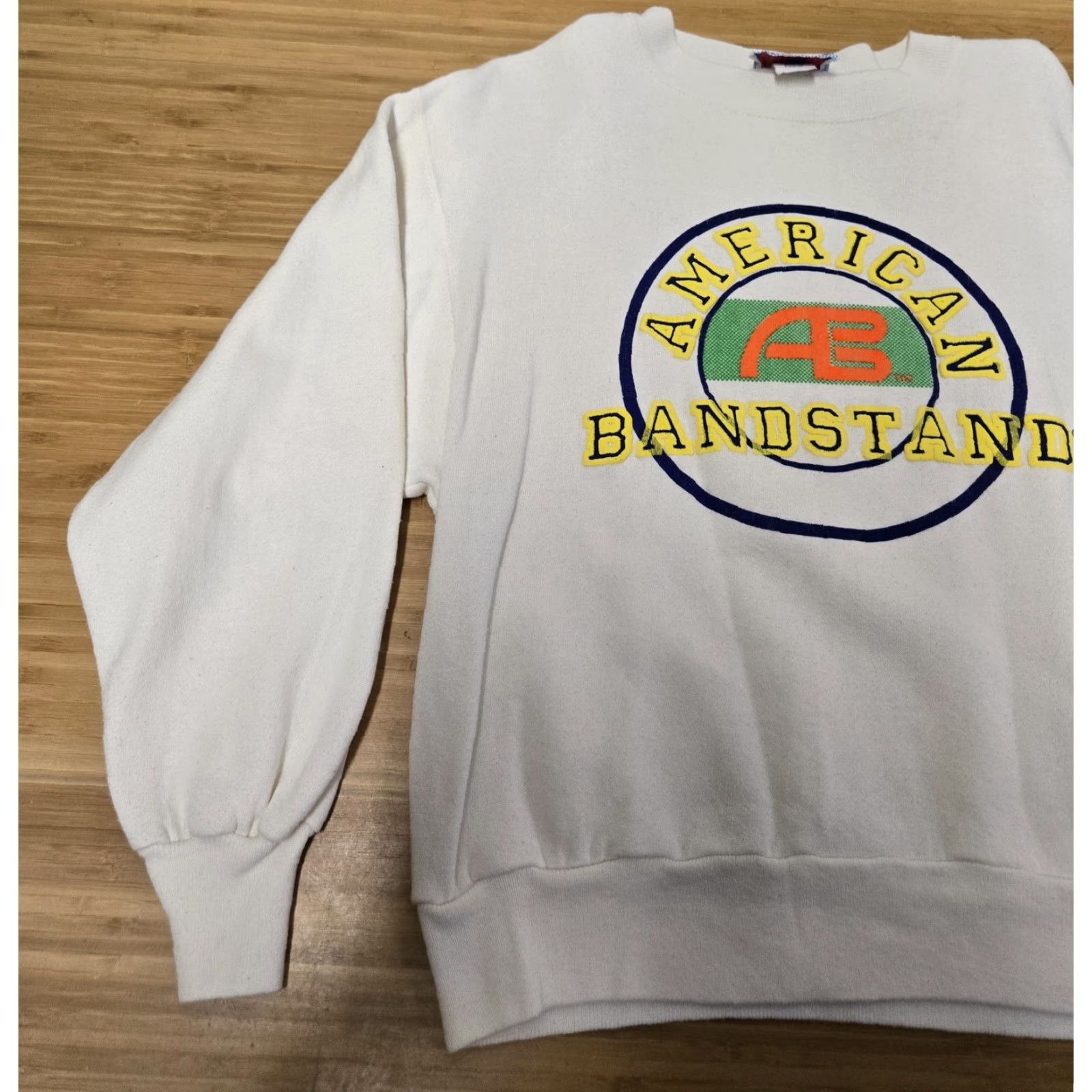 Vintage VINTAGE American Bandstand Sweatshirt Mens Large White Crewneck Made in USA 90s Size US L / EU 52-54 / 3 - 3 Thumbnail