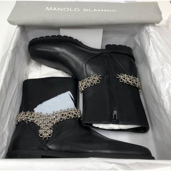 Manolo Blahnik Manolo Blahnik Black Leather Ankle Boots With Silver Chain E Size US 7.5 / IT 37.5 - 7 Thumbnail