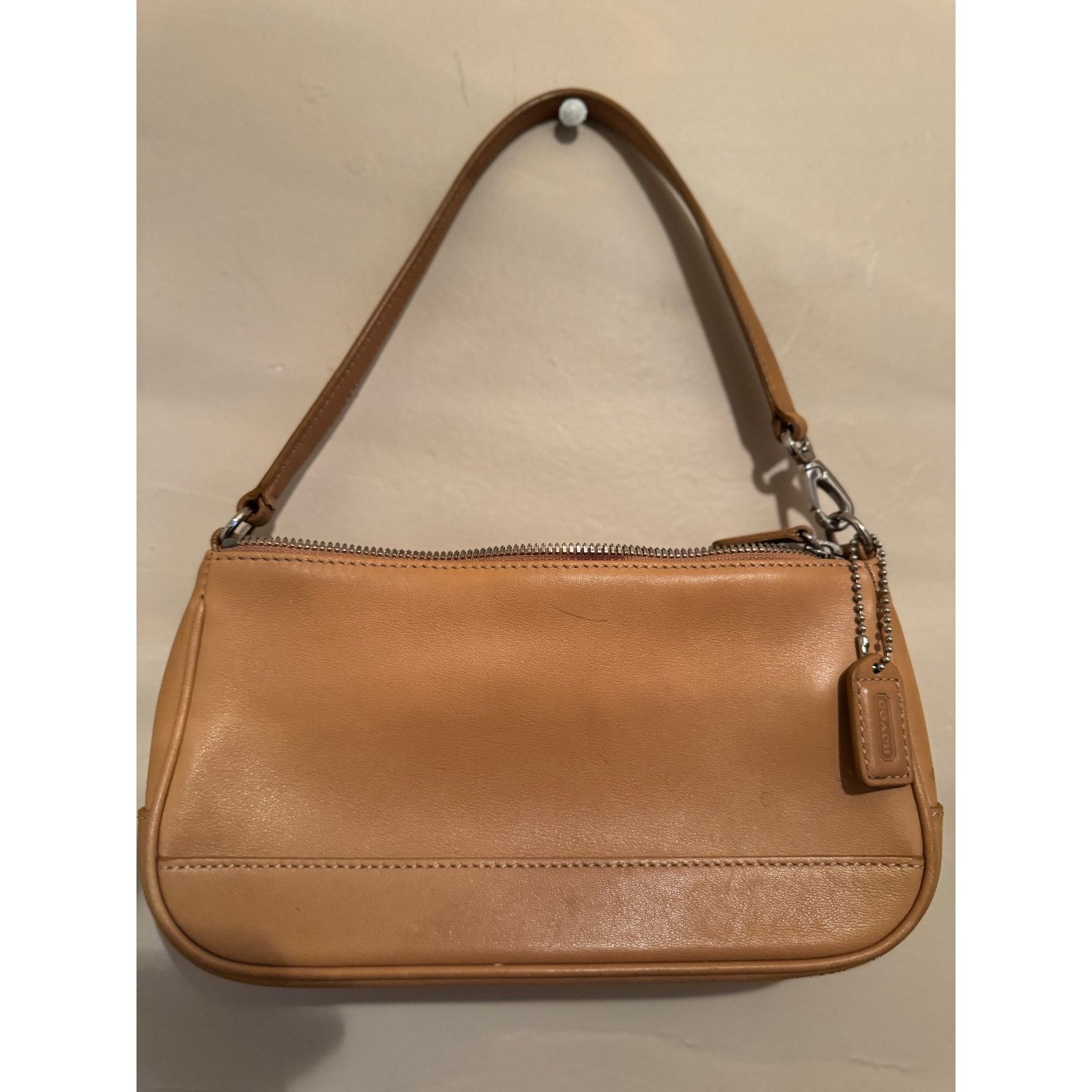 Coach Coach 100% Leather Hampton Demi Handbag ~ Darling Size ONE SIZE - 4 Thumbnail