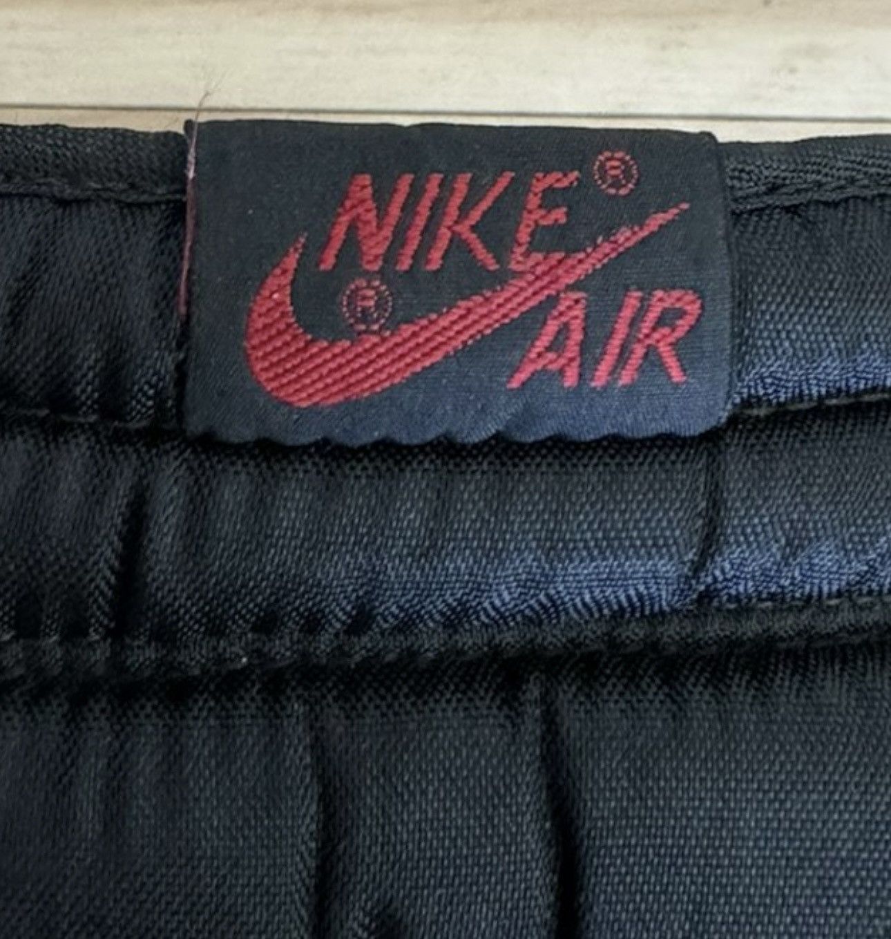 Jordan Brand Nike Air Jordan 1 Retro Bred 1994 size 8.5 Size US 8.5 / EU 41-42 - 7 Thumbnail