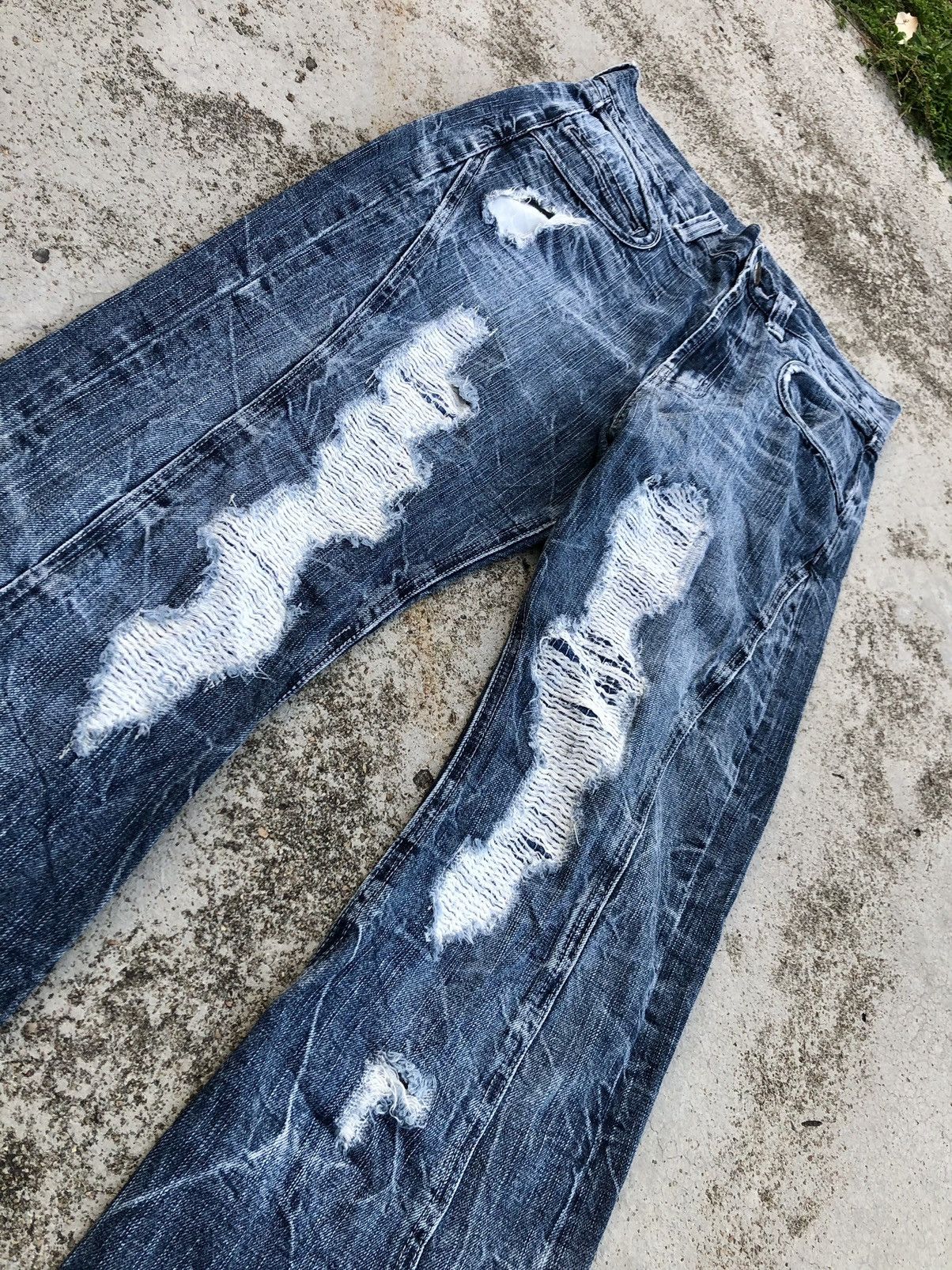 If Six Was Nine FLARED RECONSTRUCTED DISTRESSED DENIM Size US 30 / EU 46 - 3 Thumbnail