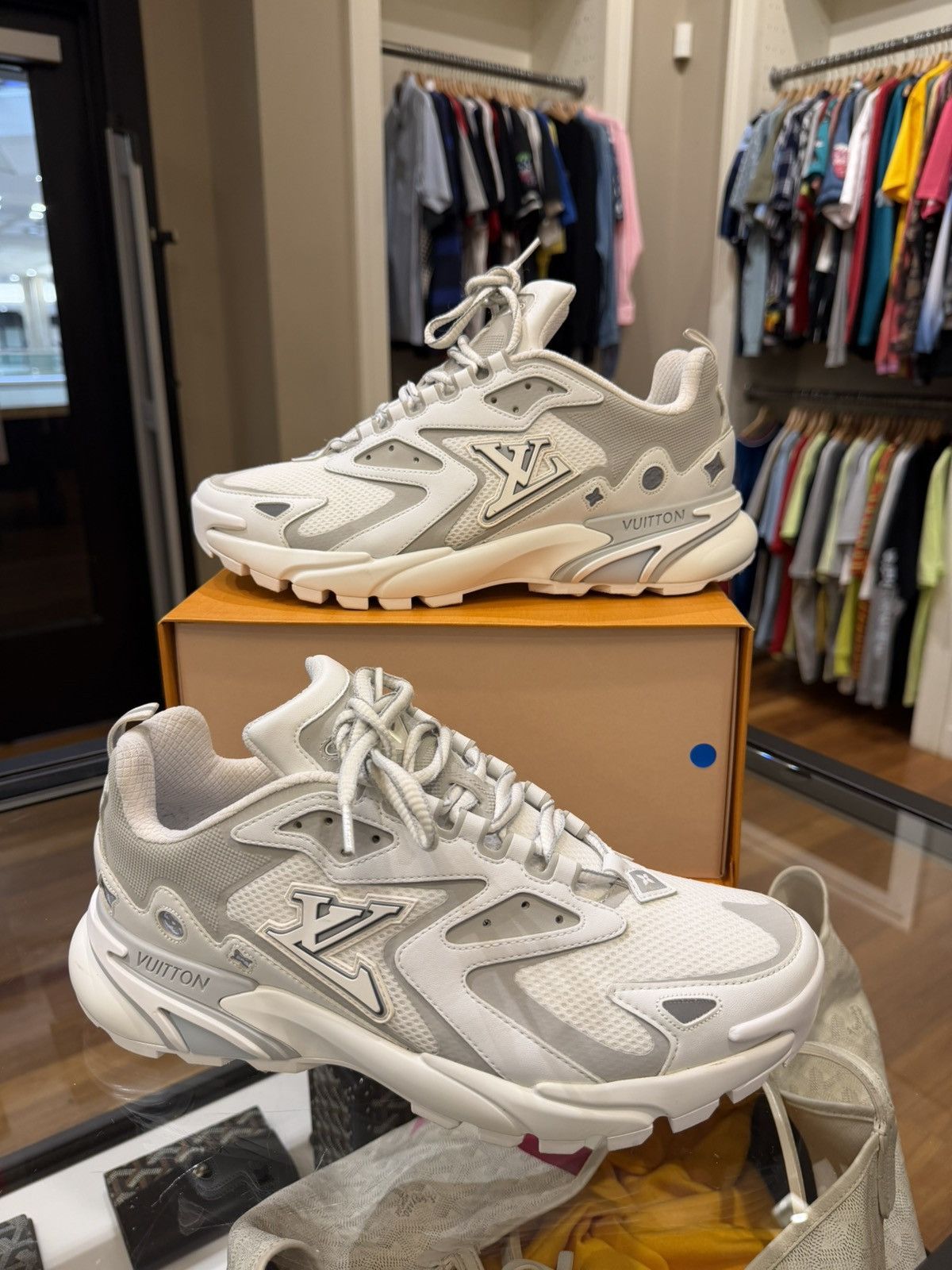 Louis Vuitton Louis Vuitton Runner Tatic Sneaker - White Size US 10 / EU 43 - 4 Thumbnail