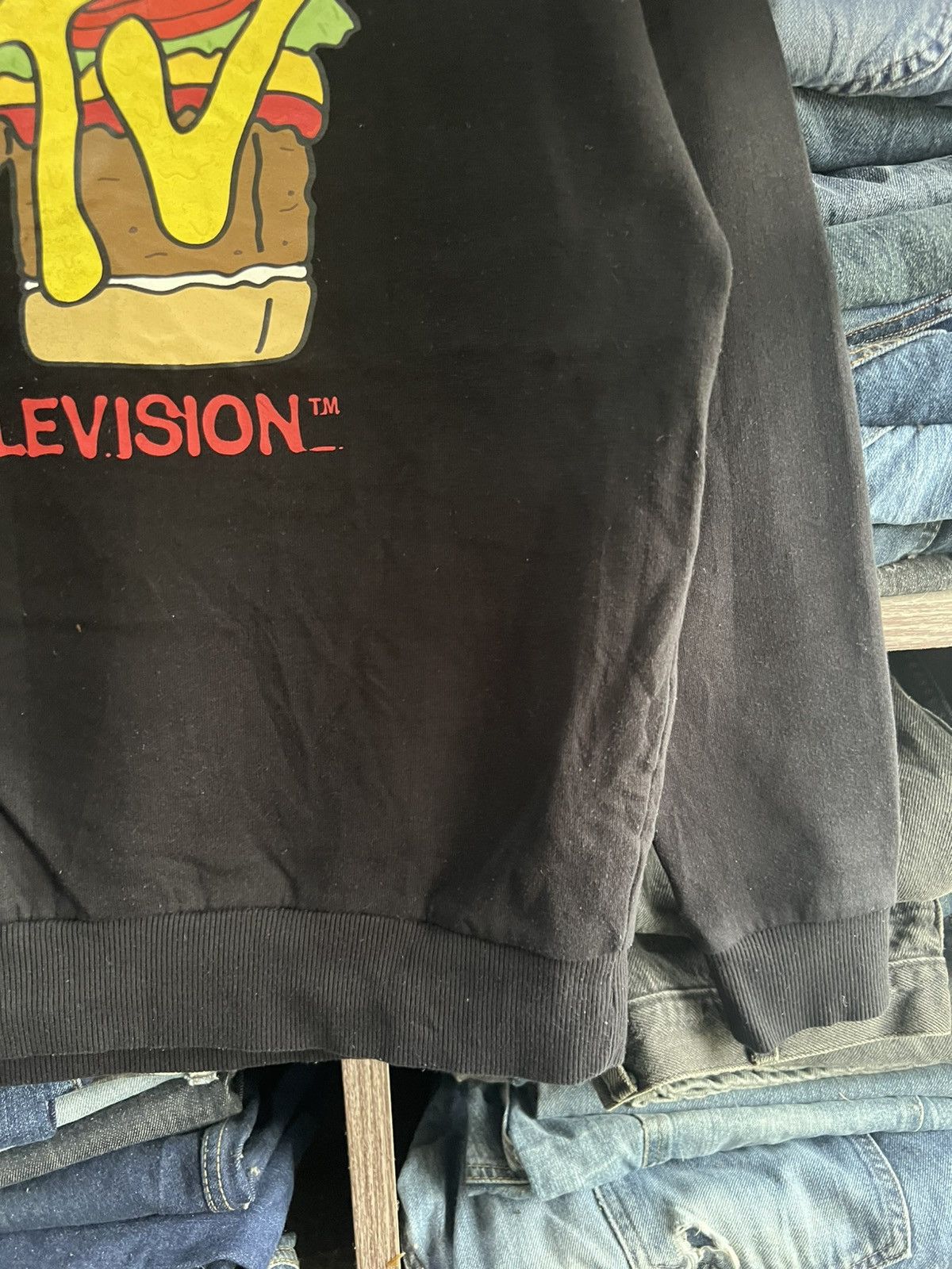H&M 🔥H&M x MTV Crewneck Sweatshirt Size US S / EU 44-46 / 1 - 7 Thumbnail