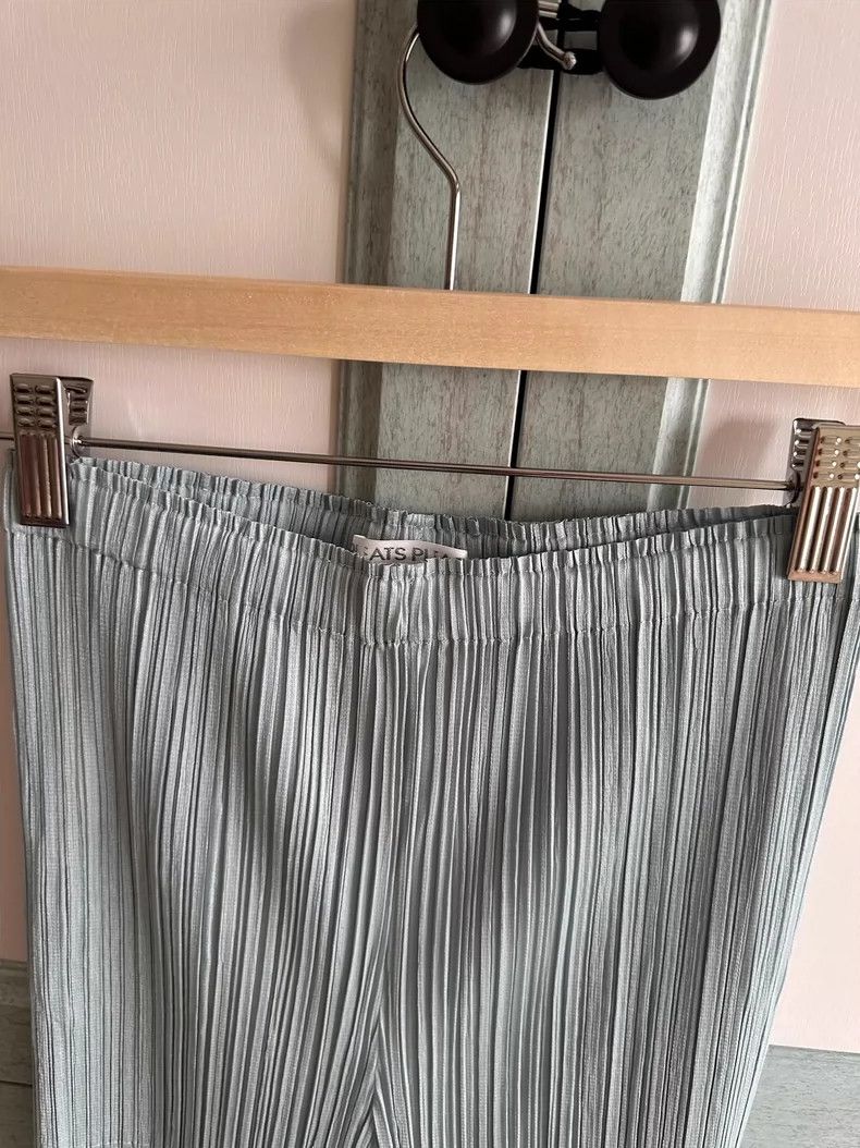 Issey Miyake Issey Miyake size:1 Light green pleated trousers Size 22" - 3 Thumbnail