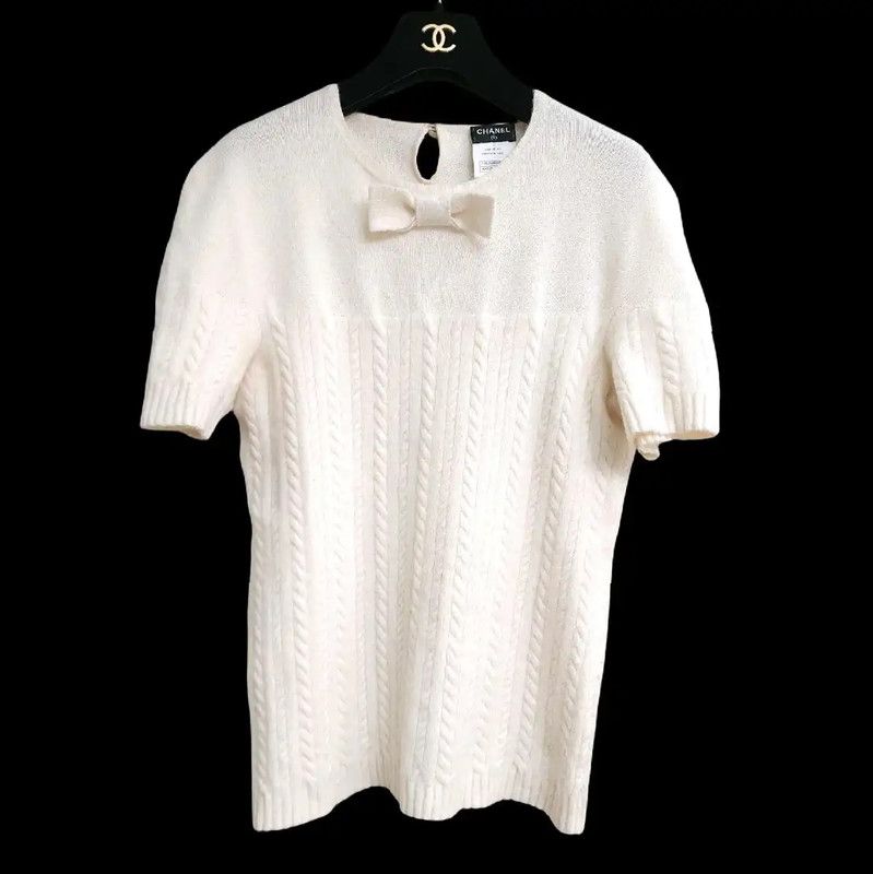 Chanel Chanel White Cashmere Short Sleeve Sweater 0089 Size XS / US 0-2 / IT 36-38 - 1 Thumbnail