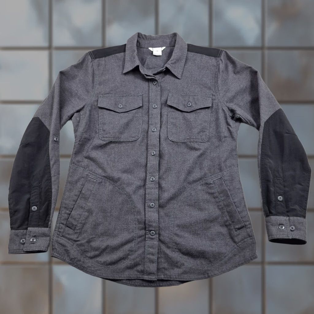 Duluth Trading Company Duluth Trading Co Shirt Jacket Womens XS Gray Flannel Button Front Elbow Patch Size XS / US 0-2 / IT 36-38 - 1 Thumbnail
