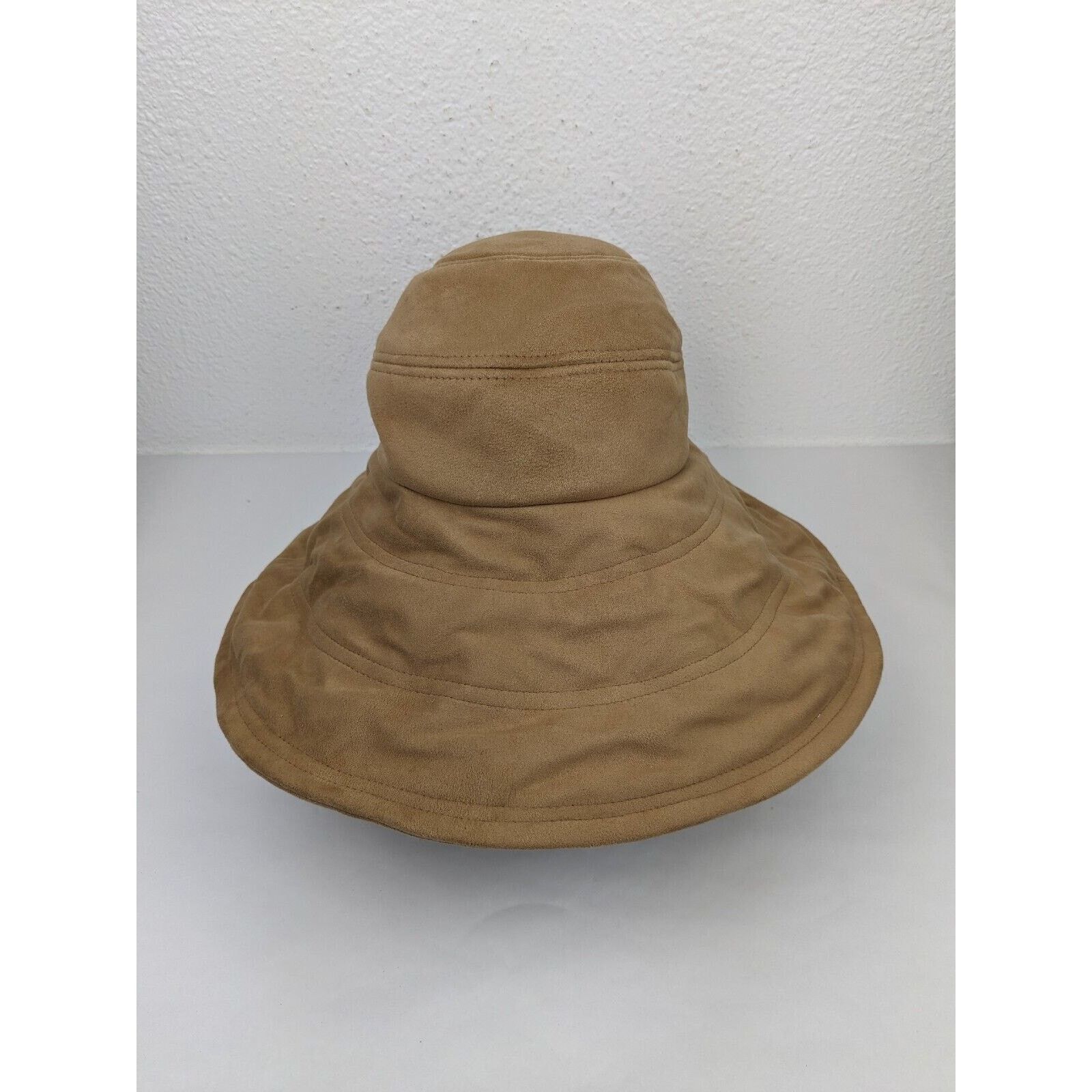 Other NWT KOKIN New York Floppy Packable Sun Hat Faux Suede Wide Size ONE SIZE - 1 Thumbnail