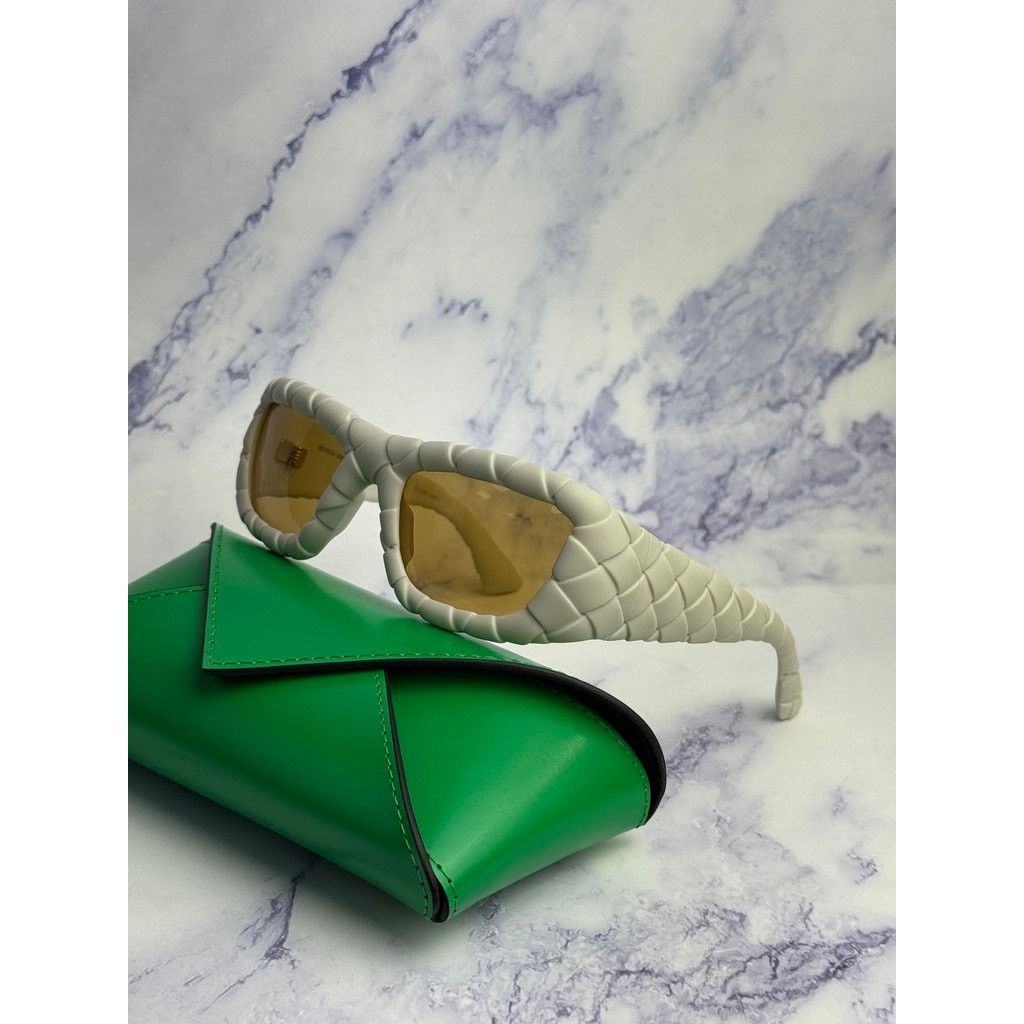 Bottega Veneta NEW Bottega Veneta BV1303S Ivory Braided Sunglasses $561 Size ONE SIZE - 4 Thumbnail
