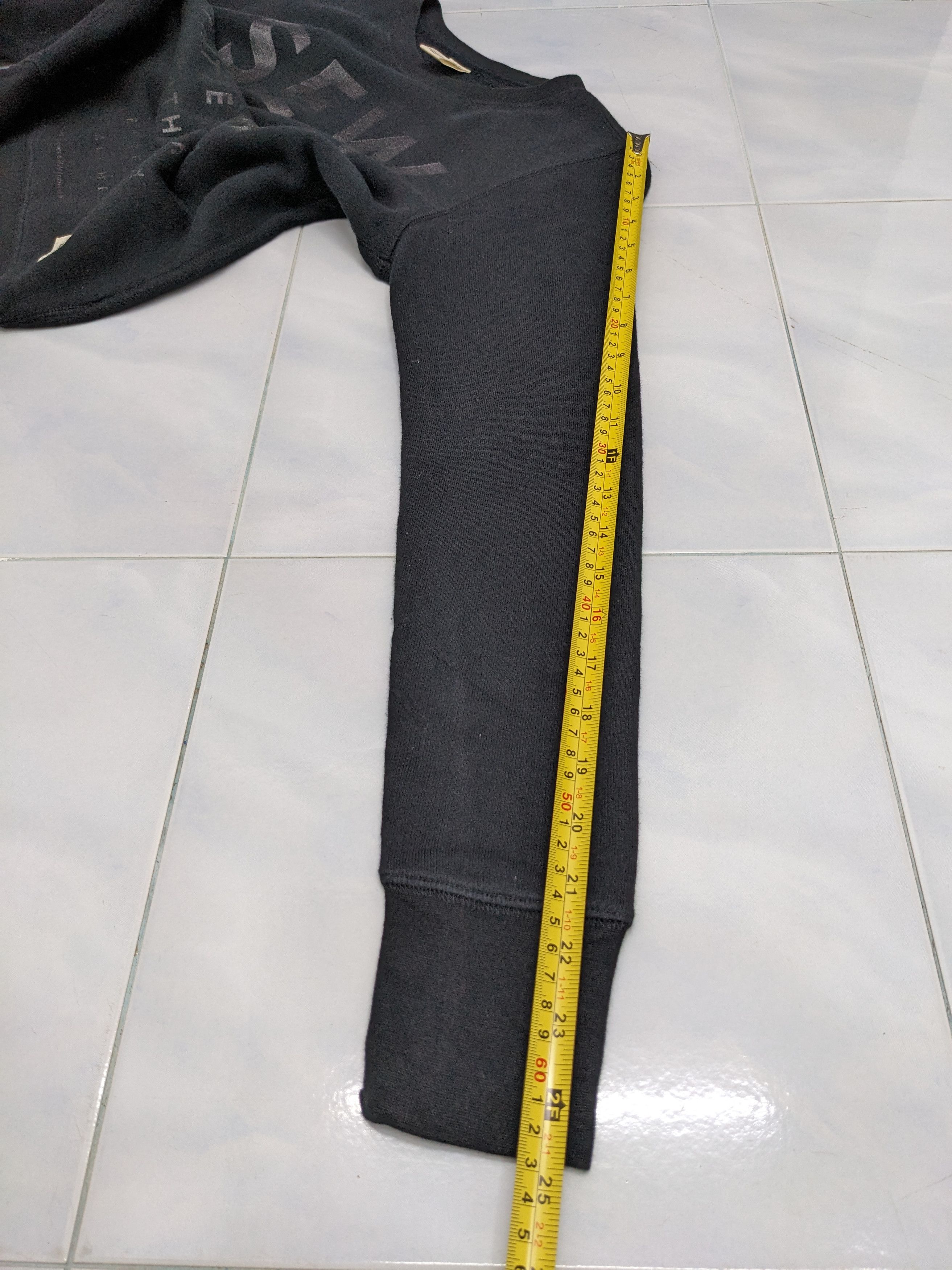 Japanese Brand Uniqlo X Merchant & Mills Crewneck