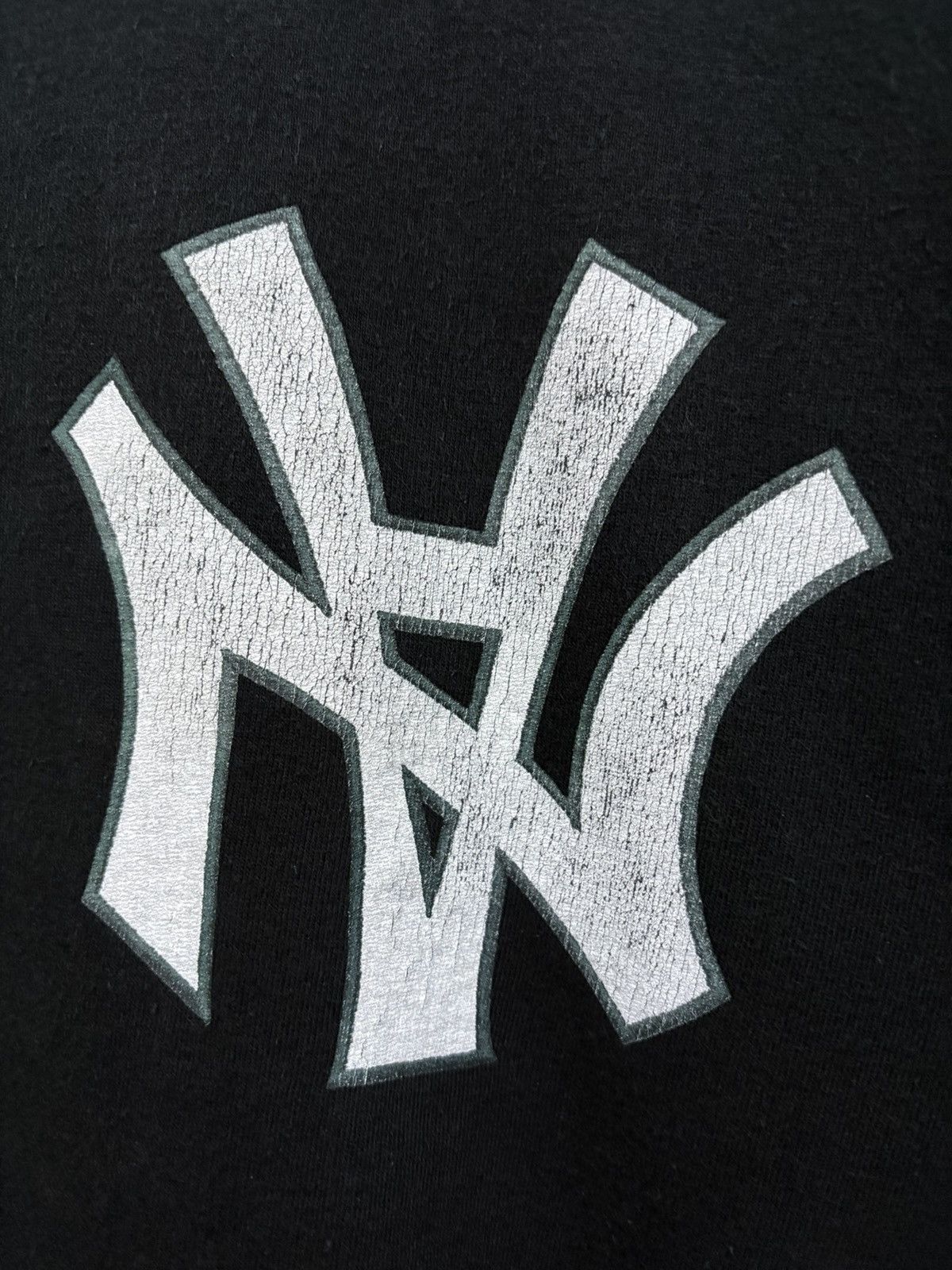 Bape × Neighborhood Archive ! 2000’s Bape Neighborhood Ripoff NY Yankees T-Shirt Size US M / EU 48-50 / 2 - 4 Thumbnail