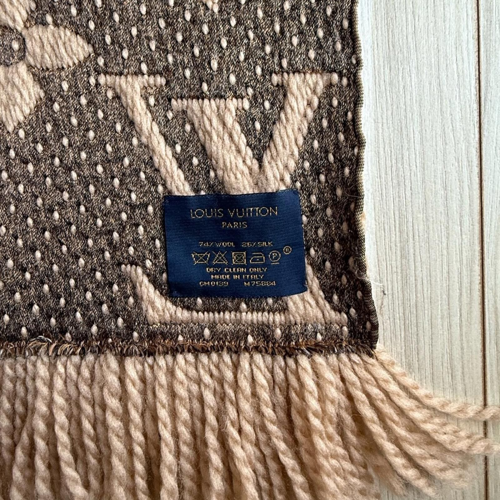 Louis Vuitton Louis Vuitton Beige and Brown Scarf Size ONE SIZE - 4 Thumbnail