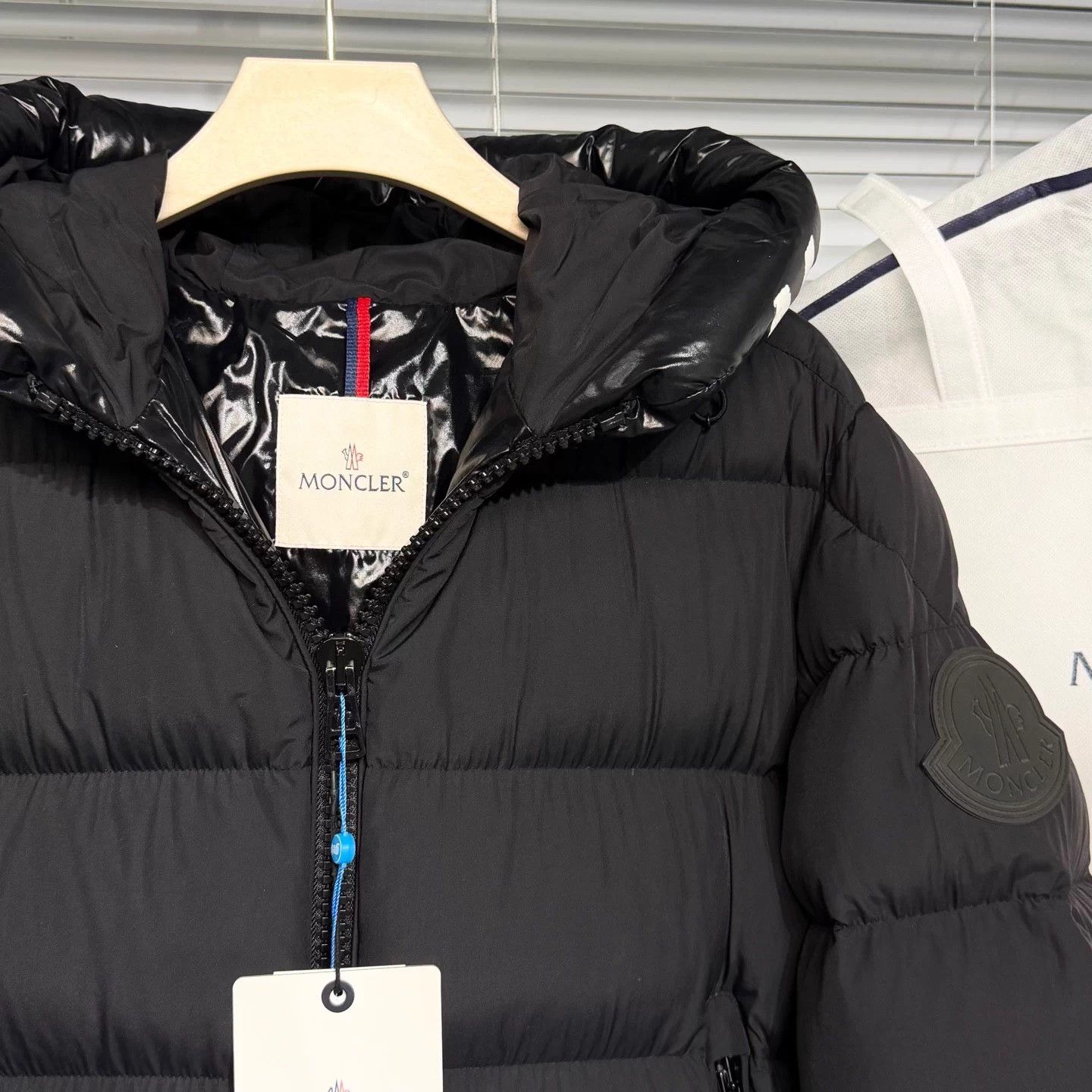 Moncler Moncler Black Logo Print Down Jacket Size 4 Size XL / US 12-14 / IT 48-50 - 3 Thumbnail