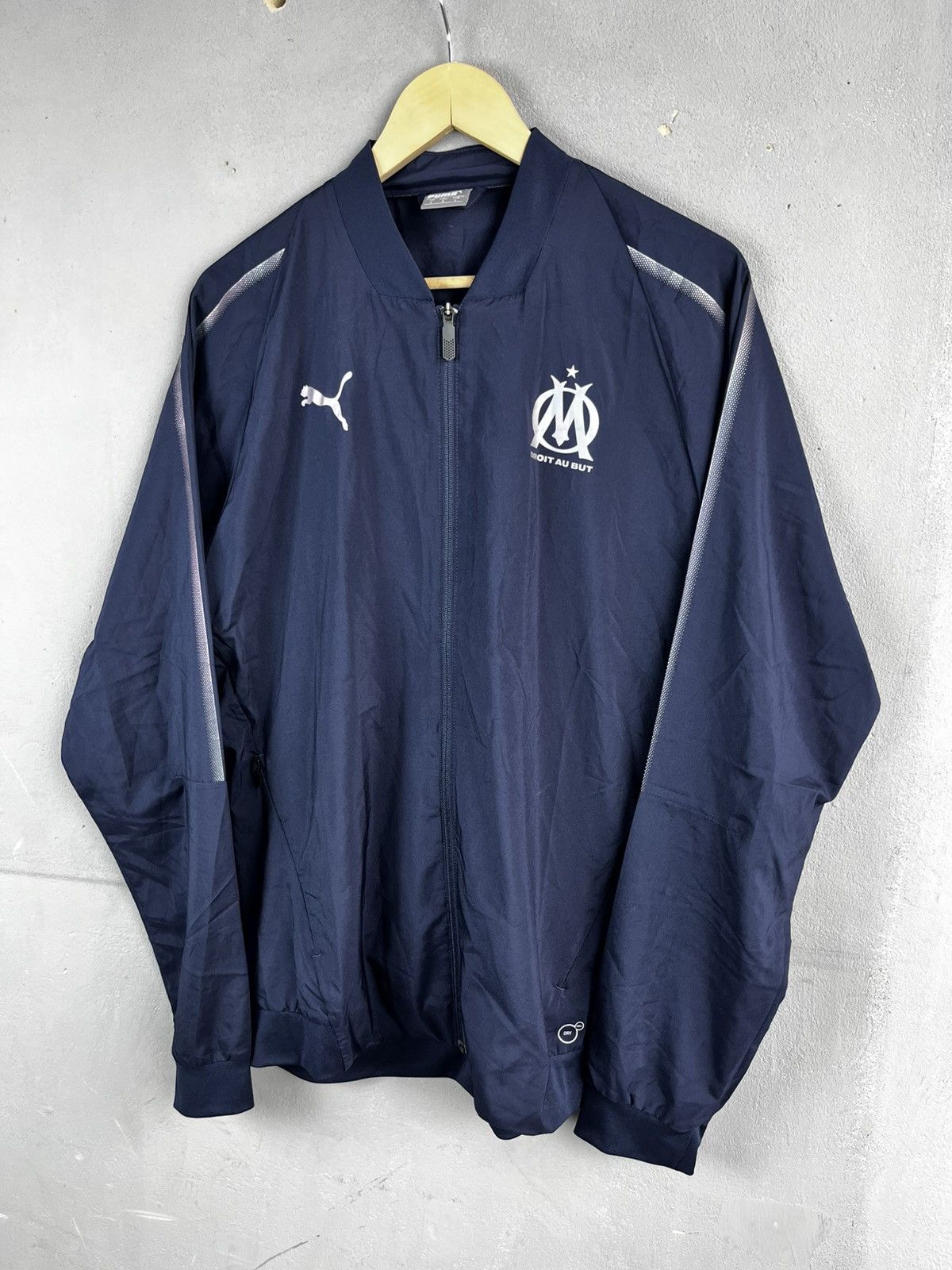 Puma OLYMPIQUE MARSEILLE 2017 2018 FOOTBALL SOCCER LIGHT Size US L / EU 52-54 / 3 - 1 Thumbnail