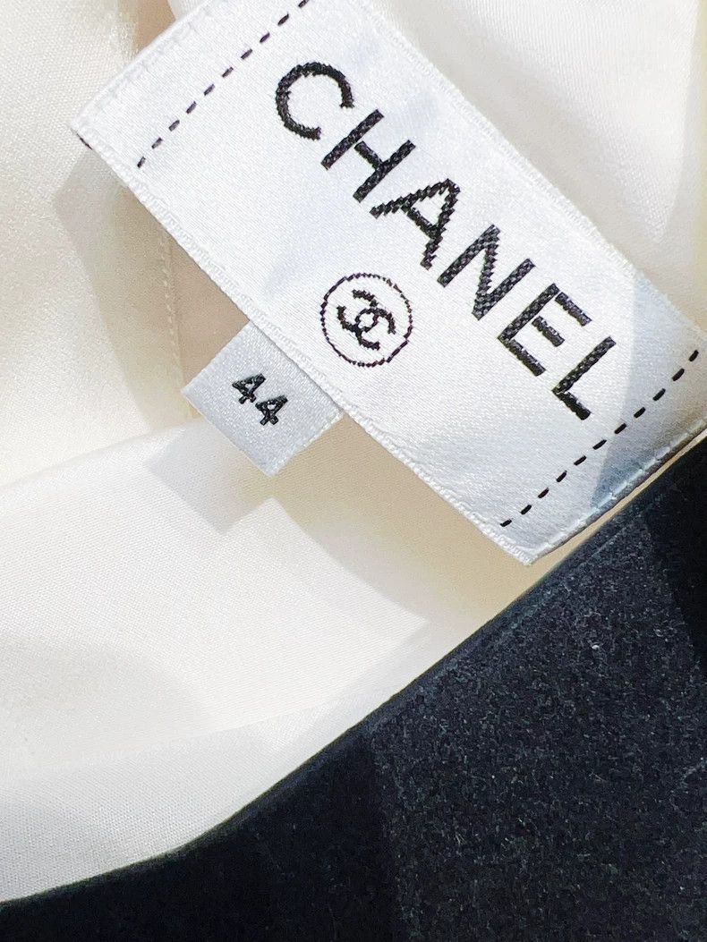 Chanel Chanel 17K white long-sleeved shirt Size M / US 6-8 / IT 42-44 - 5 Thumbnail