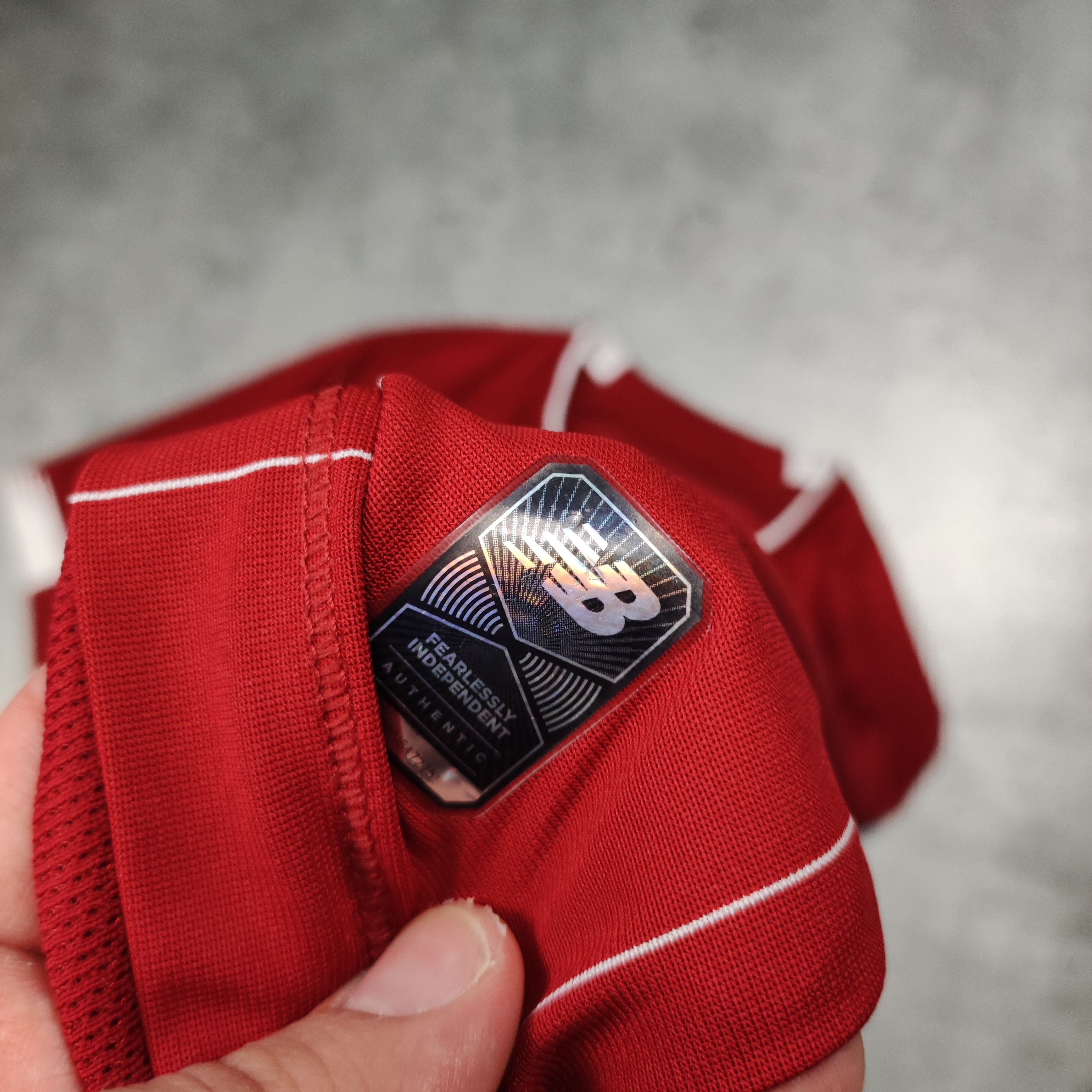 Other RARE Liverpool FC Home 2019/20 New Balance Football Kit Size US L / EU 52-54 / 3 - 5 Thumbnail