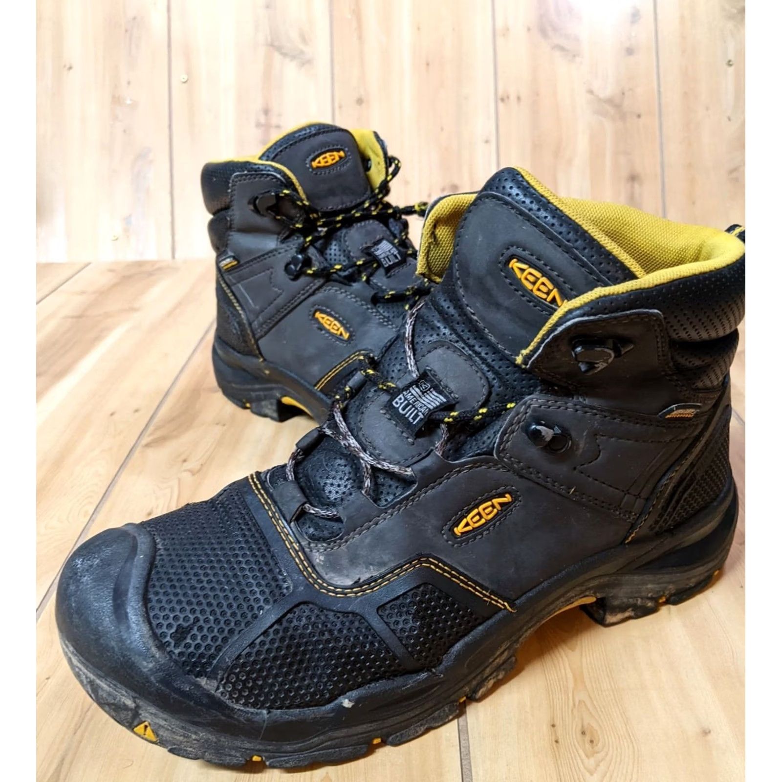 KEEN Utility mens Logandale Mid Steel Toe Waterproof Work Shoe, Black, 10 US KEEN Utility mens Logandale Mid Steel Toe Waterproof Work  main image 3