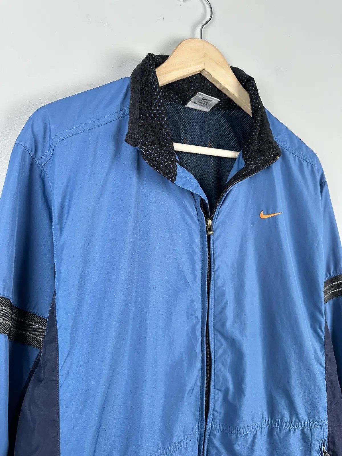 Nike Vintage Y2k Nike Lightweight Jacket Streetwear Size US M / EU 48-50 / 2 - 4 Thumbnail