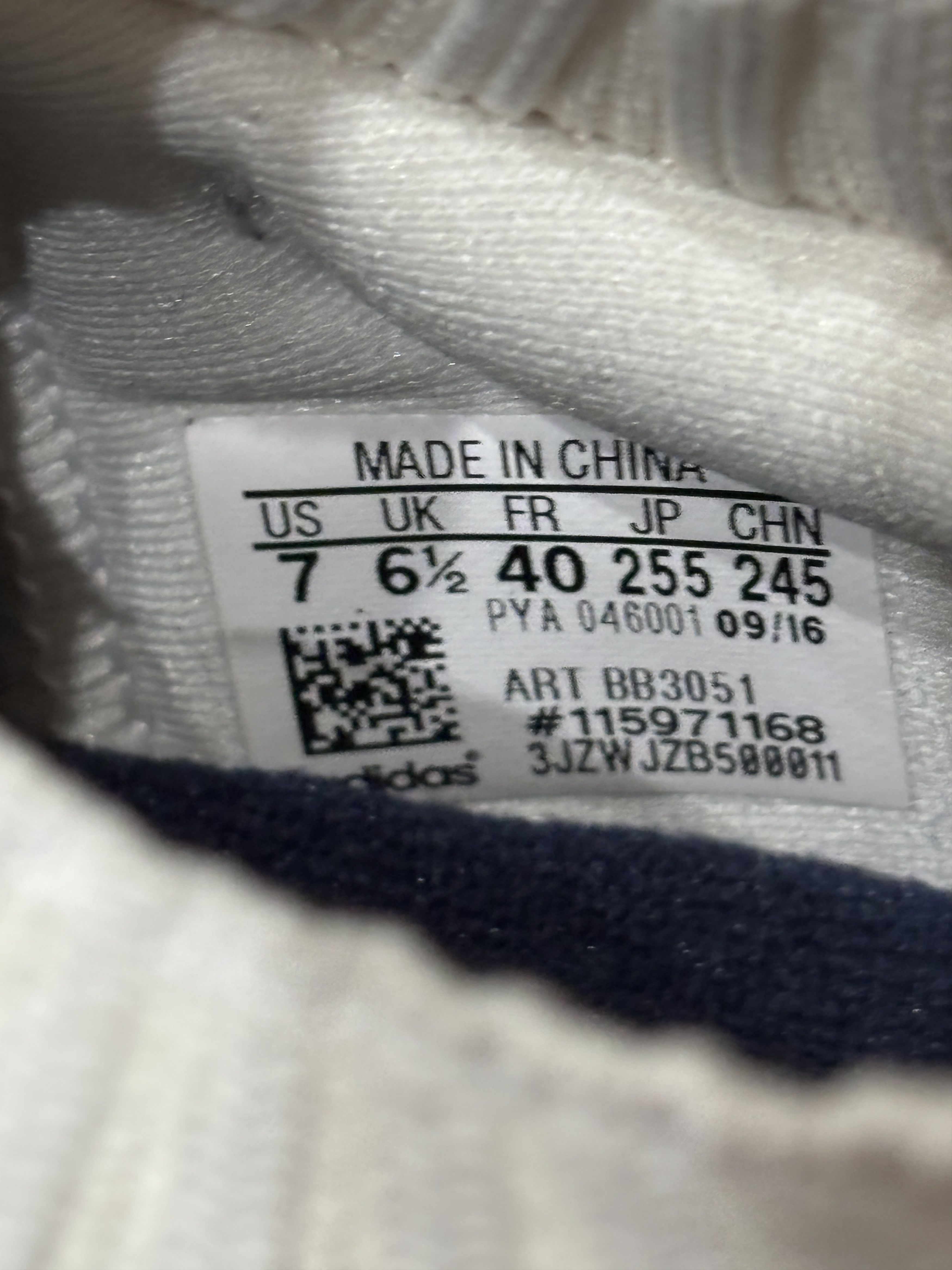 Adidas adidas Ultra Boost Uncaged Size US 7 / EU 40 - 7 Thumbnail