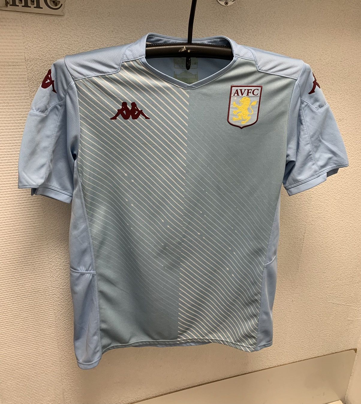 Kappa AVFC Aston Villa kappa soccer jersey M sz Size US M / EU 48-50 / 2 - 1 Thumbnail