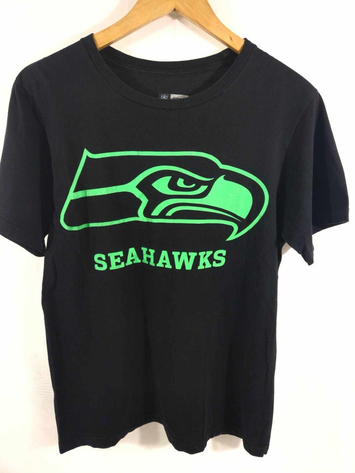 Designer Seattle Seahawks NFL Black Graphic Tee Shirt Size US M / EU 48-50 / 2 - 1 Thumbnail