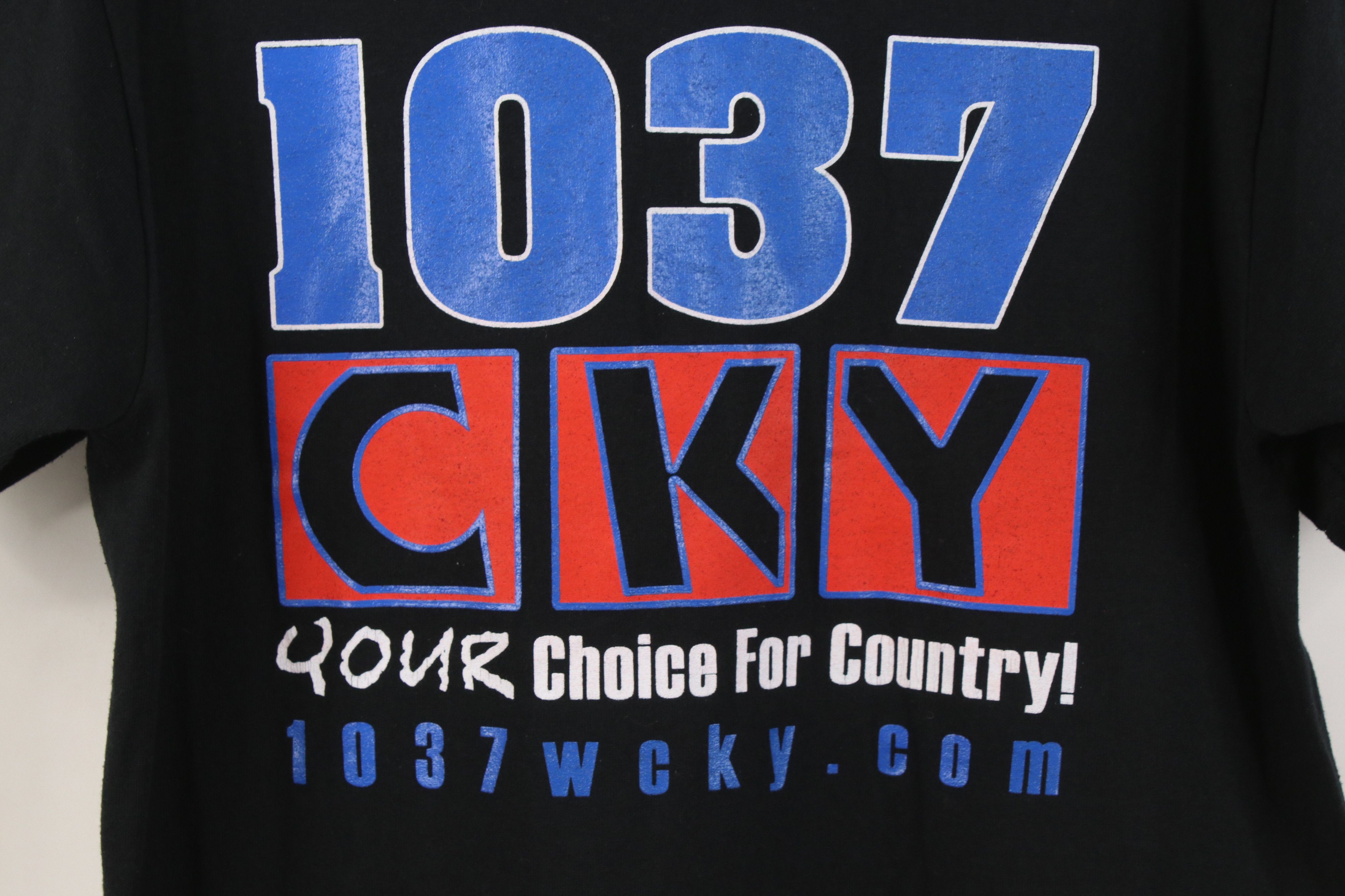 Vintage Vintage Y2K 1037 WCKY Radio Station Country Music T-Shirt Size US M / EU 48-50 / 2 - 4 Thumbnail