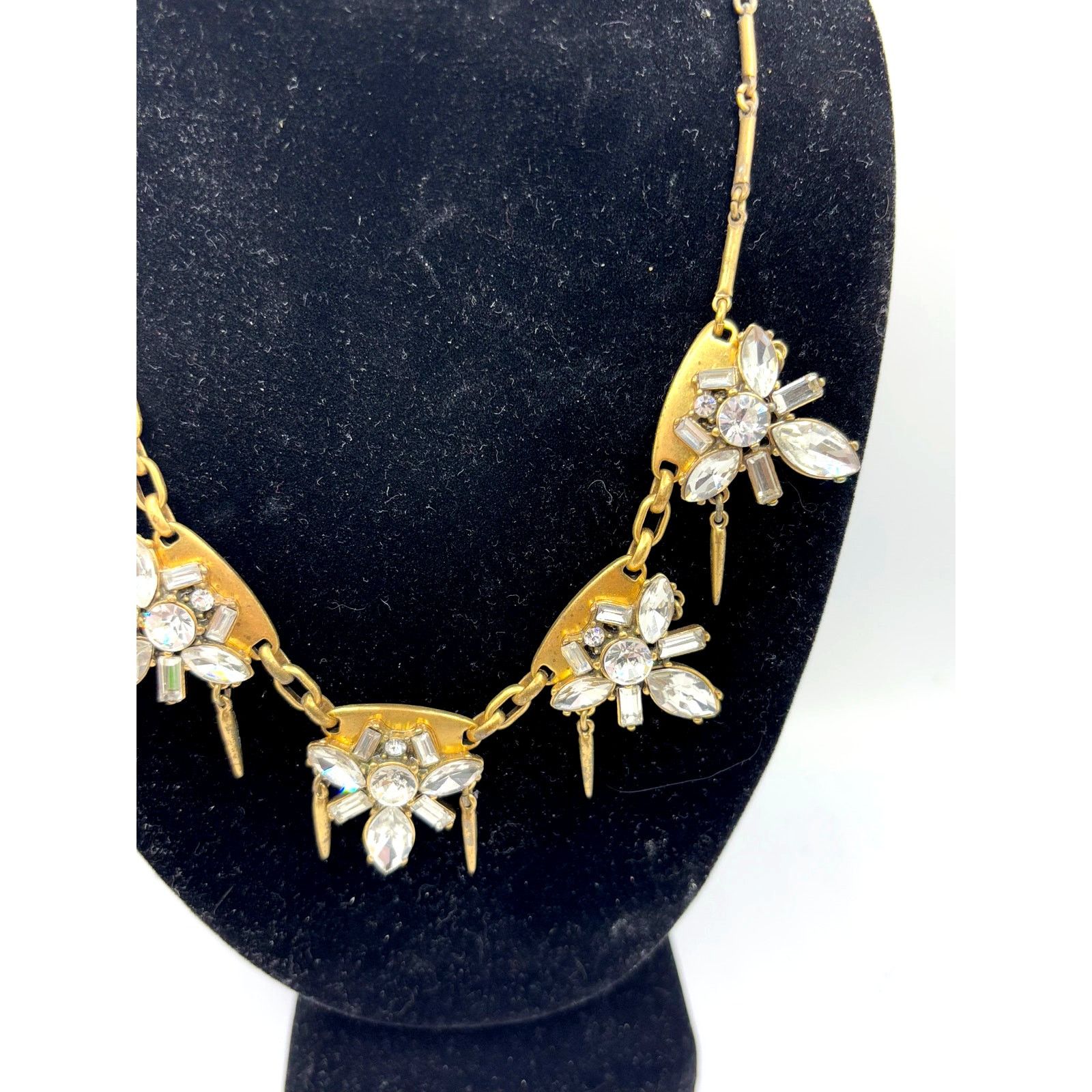 J.Crew J. CREW Goldtone Rose Quartz Floral Statement Necklace Size ONE SIZE - 3 Thumbnail