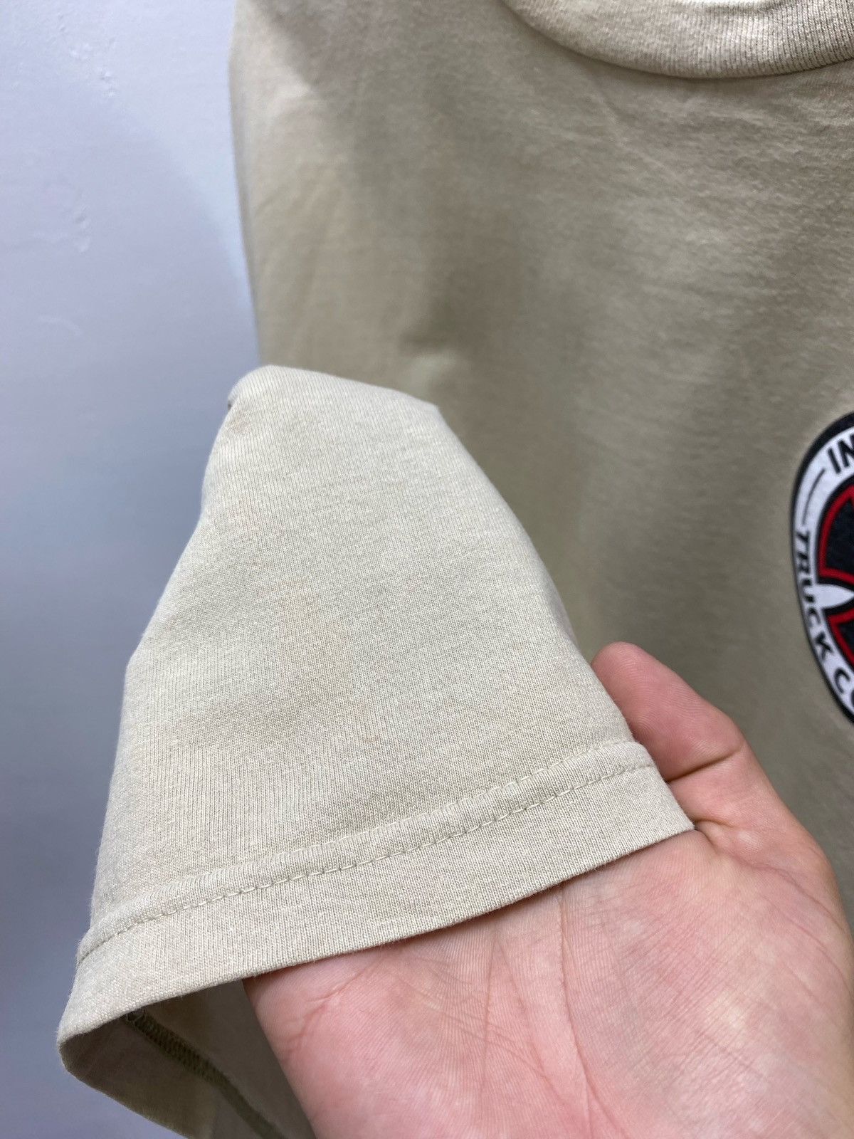 Alien Workshop × Independent Truck Co. × Vintage Vintage Independent Truck Company Logo Tee Size US L / EU 52-54 / 3 - 18 Thumbnail