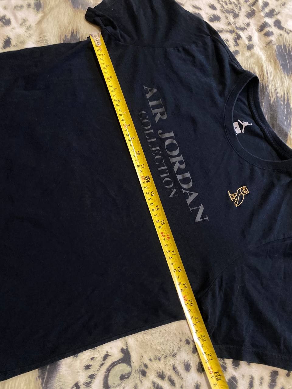 Jordan Brand T-Shirt black Y2K Vintage Jordan Brand big logo Streetwear Size US L / EU 52-54 / 3 - 11 Thumbnail