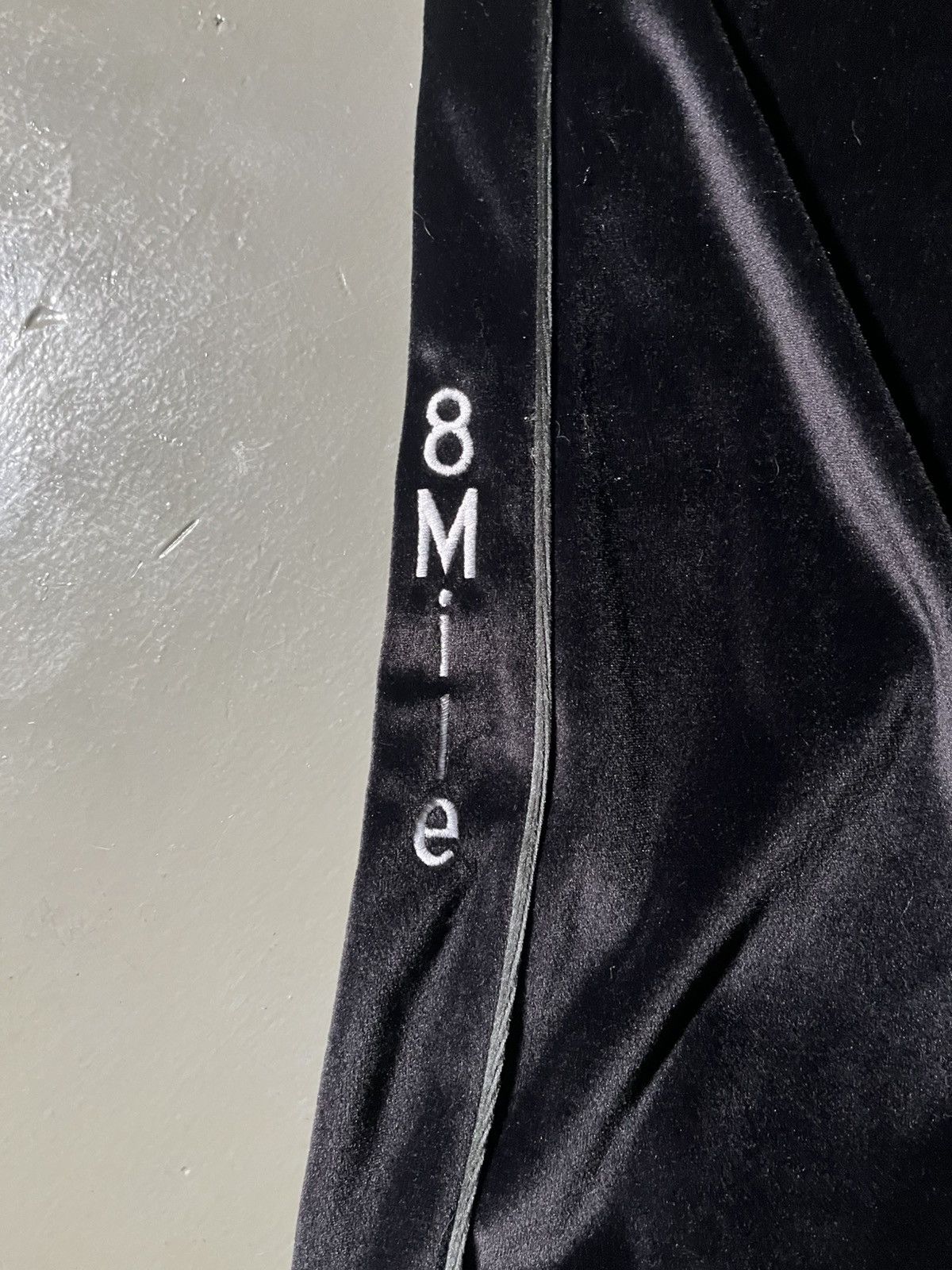 Other 2002/2003 8 Mile promo velour track pants Size US 32 / EU 48 - 2 Thumbnail